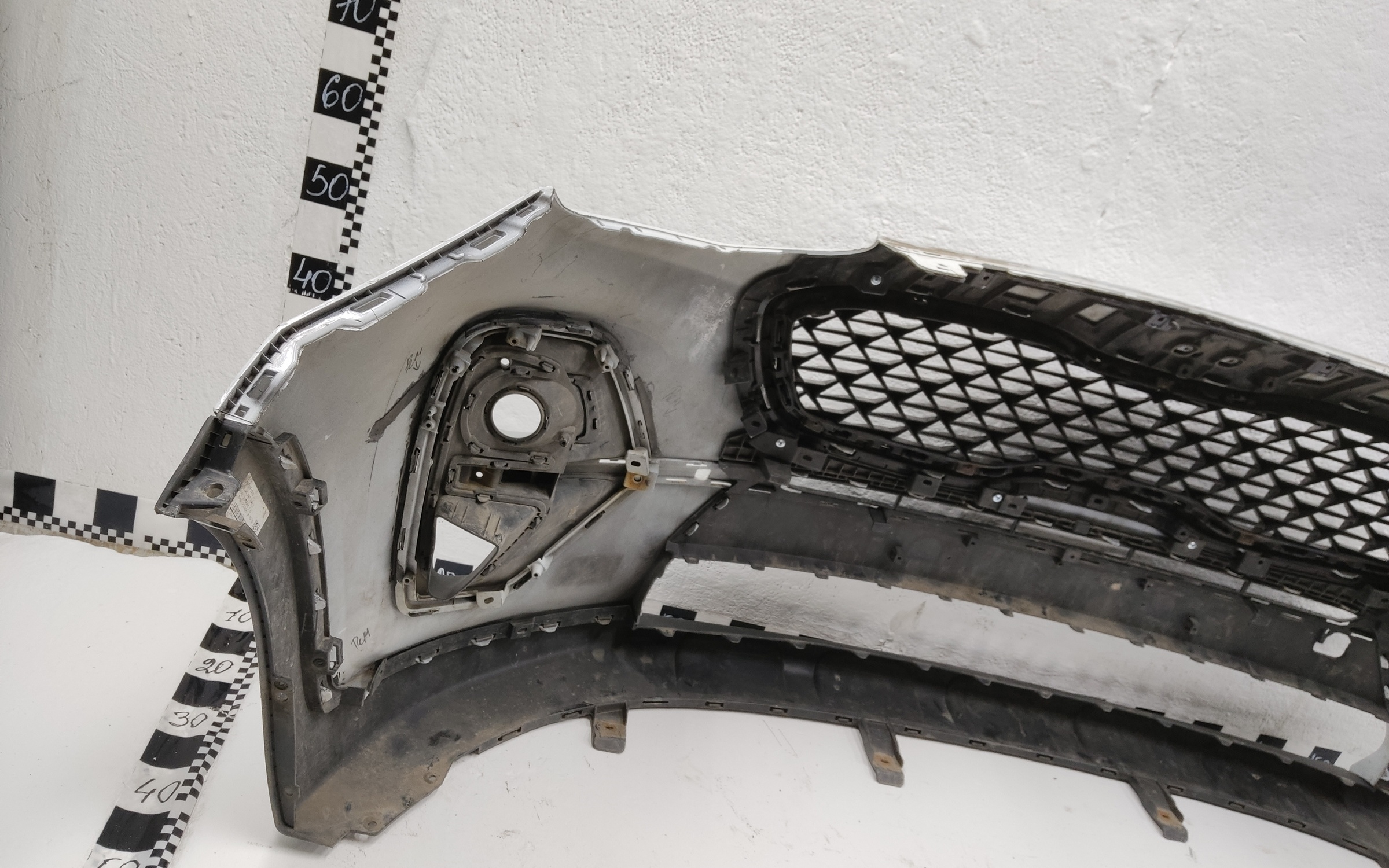 Бампер передний Kia Sportage 4 Restail