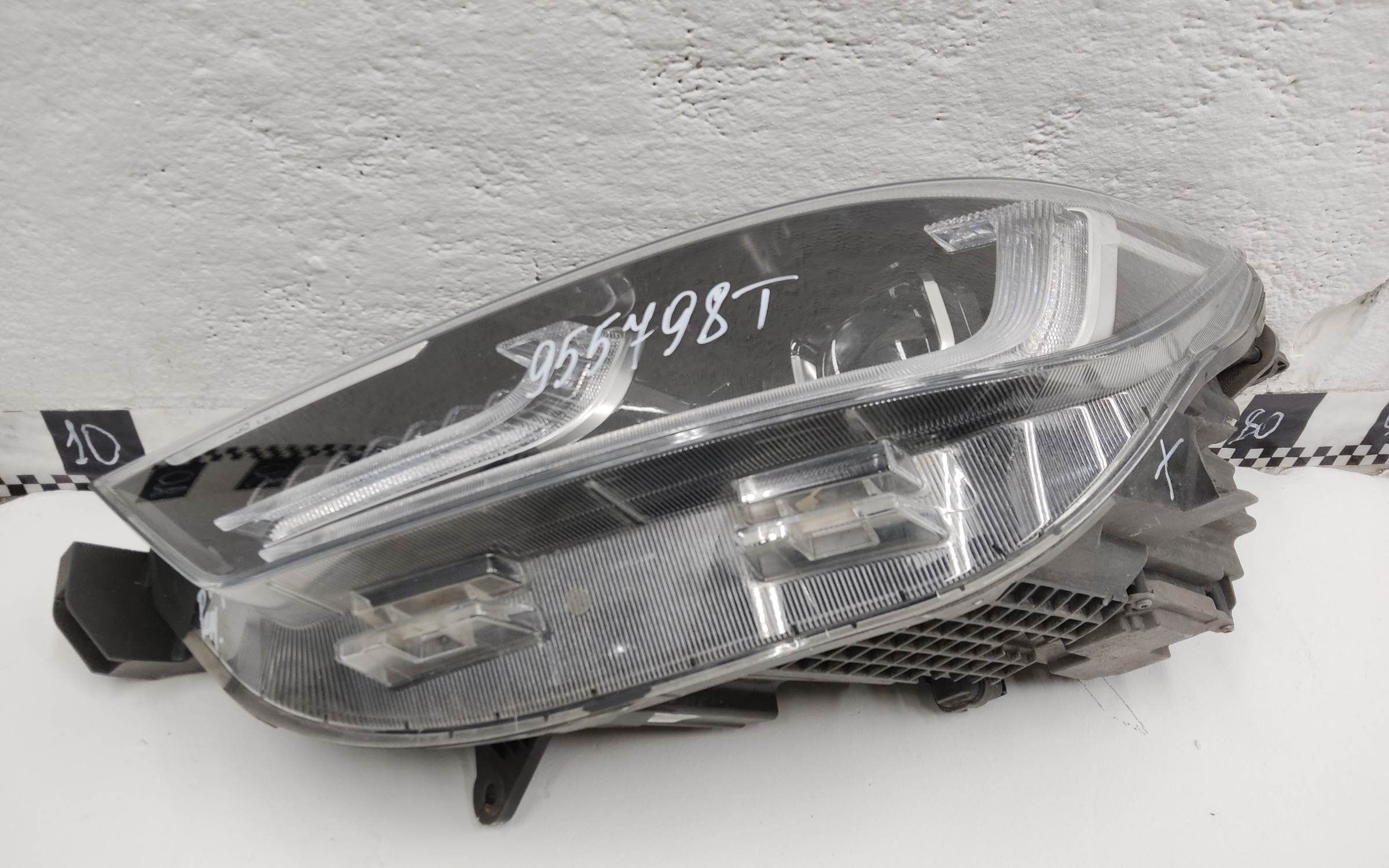 Фара передняя левая Chery Tiggo 8 Pro LED 14 контактов