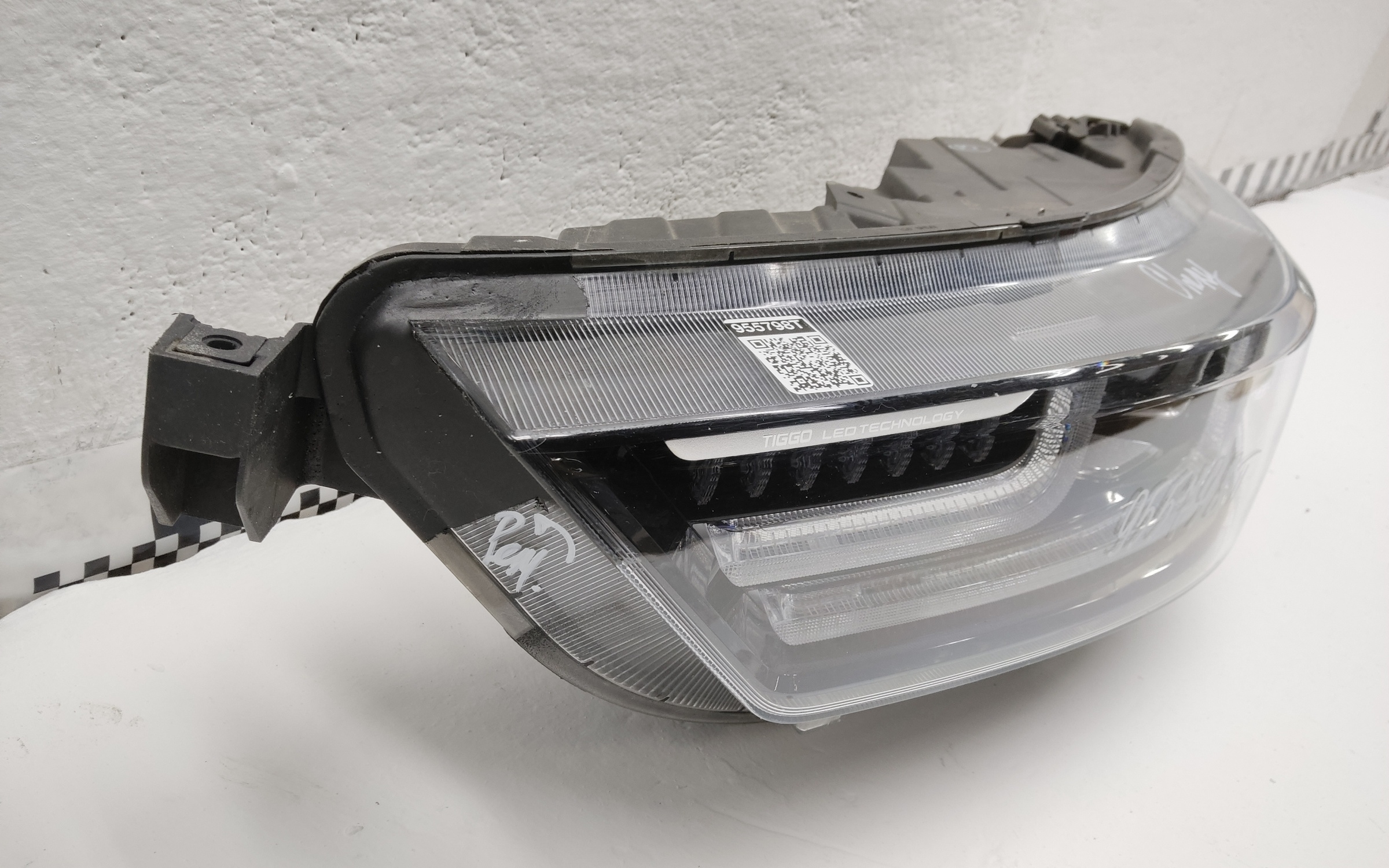 Фара передняя левая Chery Tiggo 8 Pro LED 14 контактов