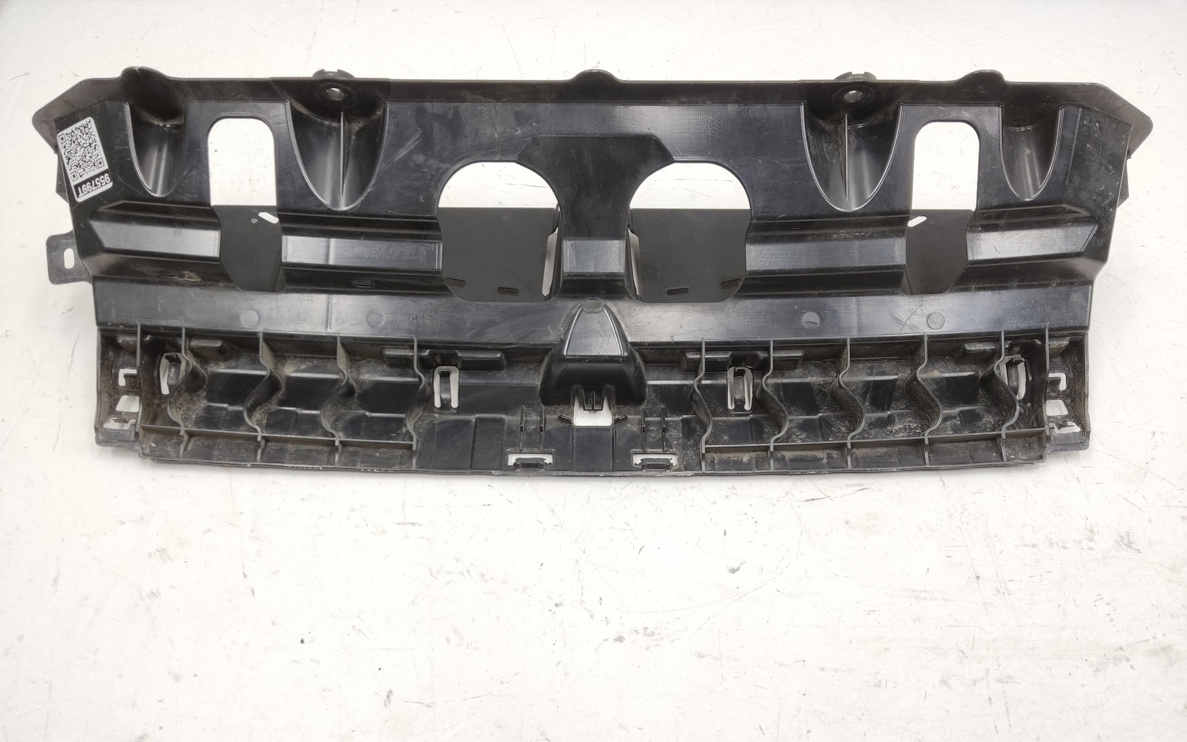 Кронштейн заднего бампера центральный BMW X5 G05 M-paket