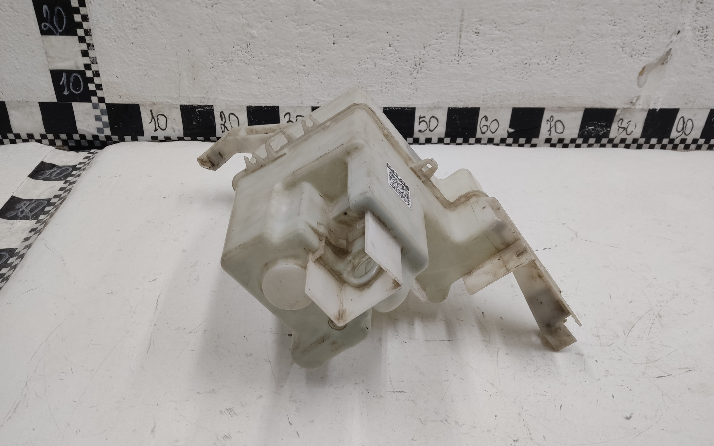 Бачок омывателя Nissan X-Trail T31