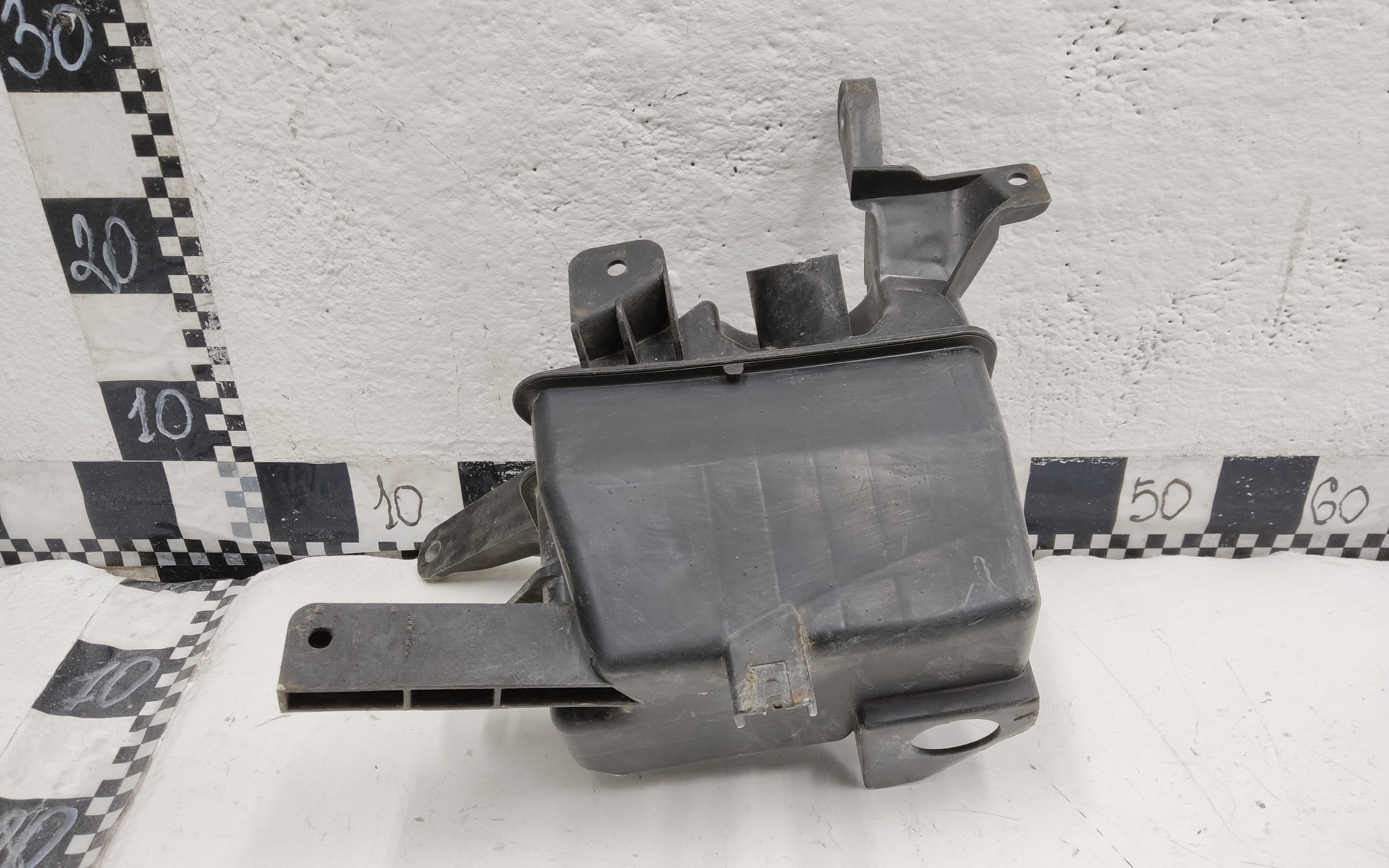 Бачок омывателя Tank 300