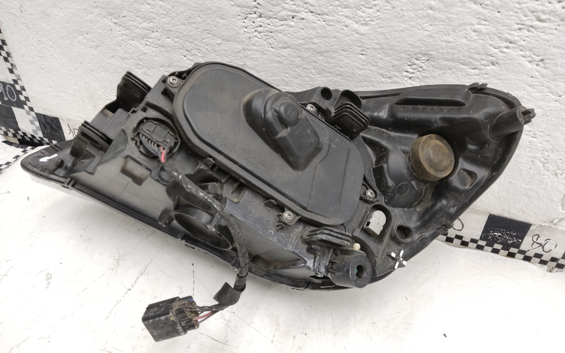 Фара передняя правая Volvo S60 2 галоген