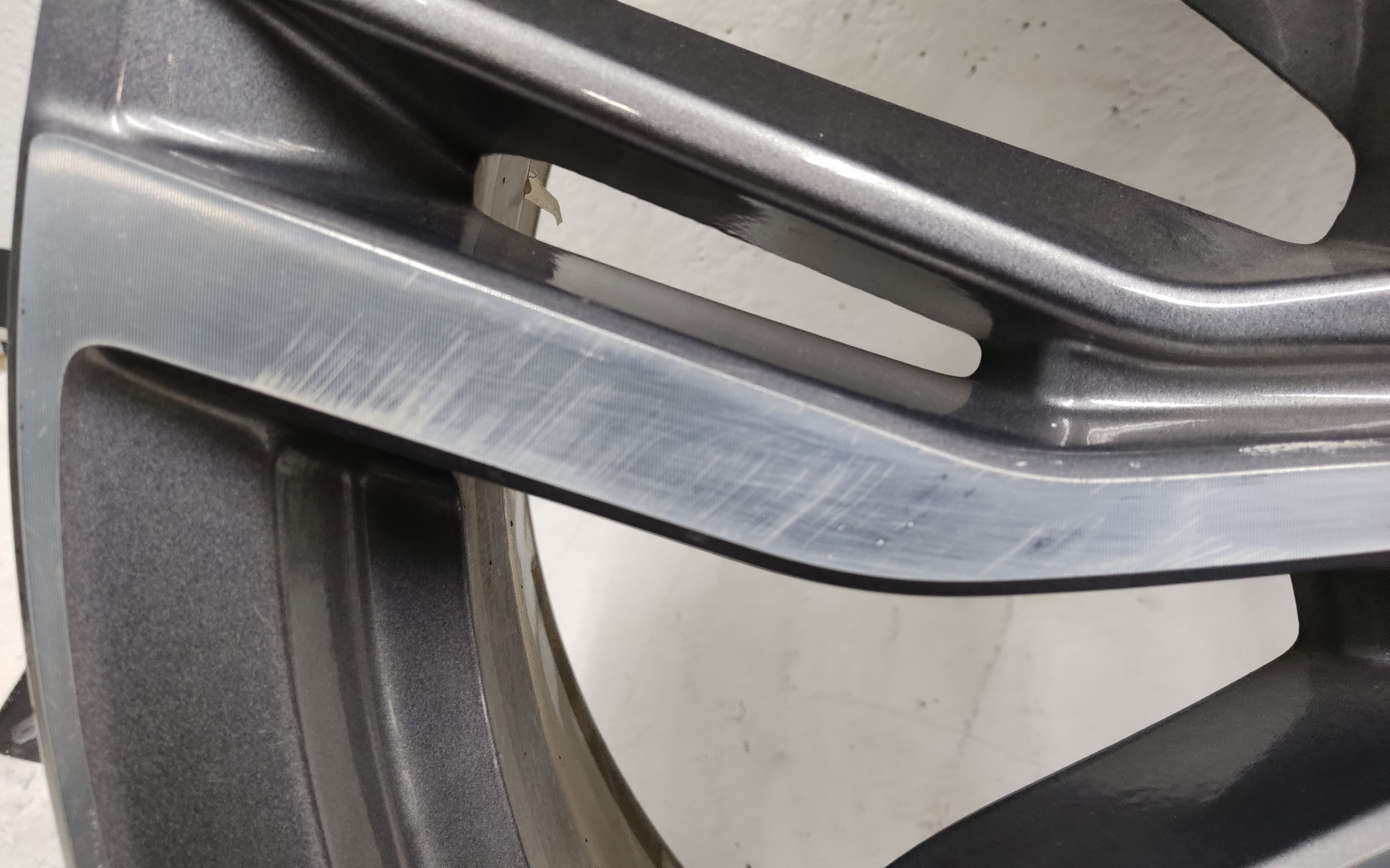 Диск колеса литой Geely Atlas Pro R18