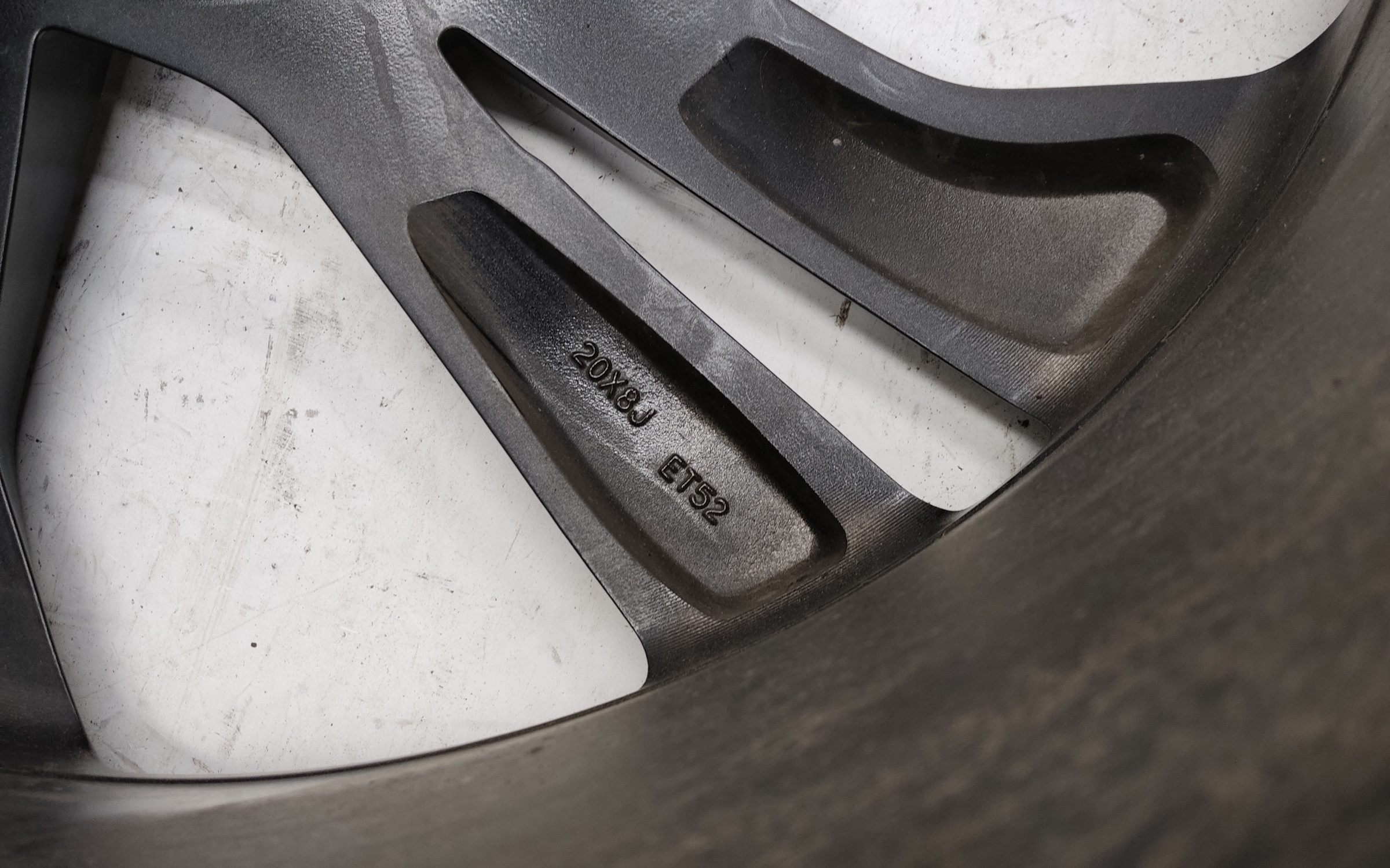 Диск колеса литой Geely Monjaro R20