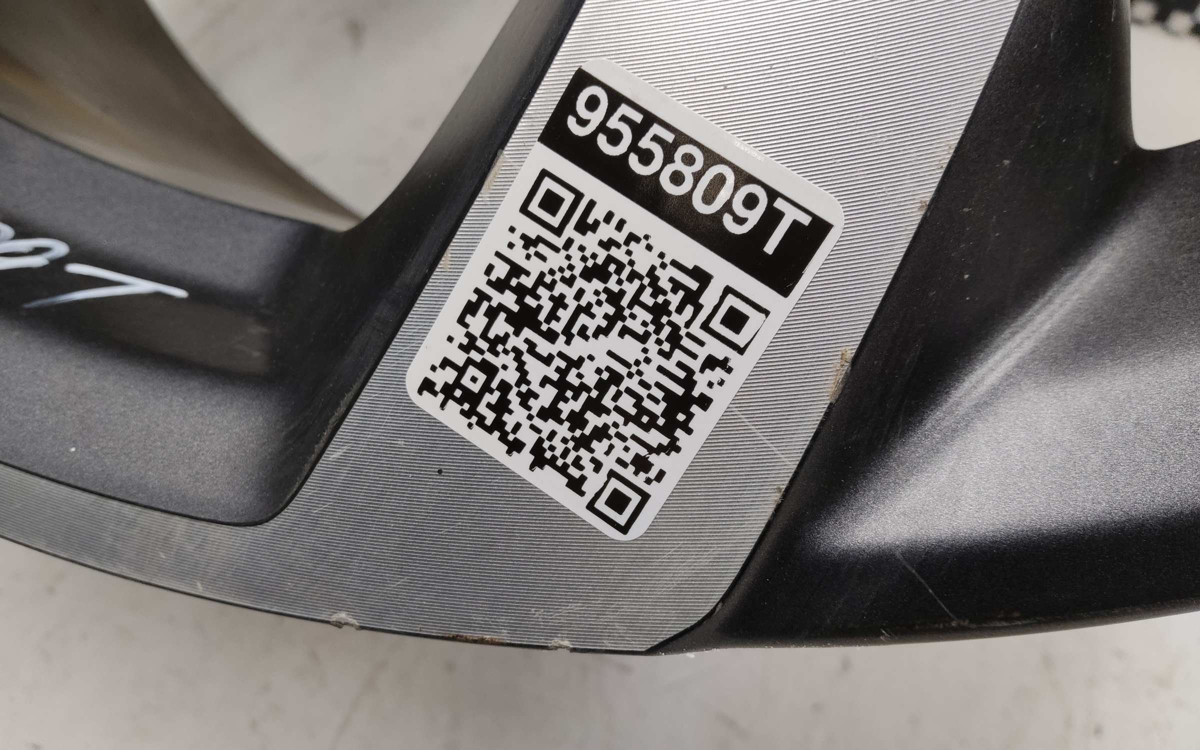 Диск колеса литой Geely Monjaro R20