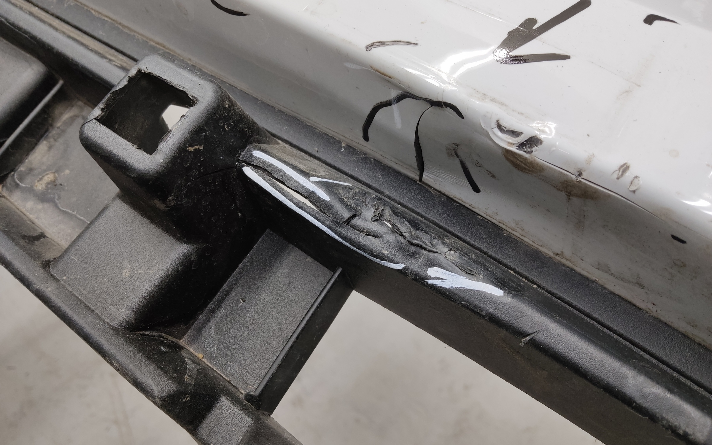 Бампер передний Geely Cityray