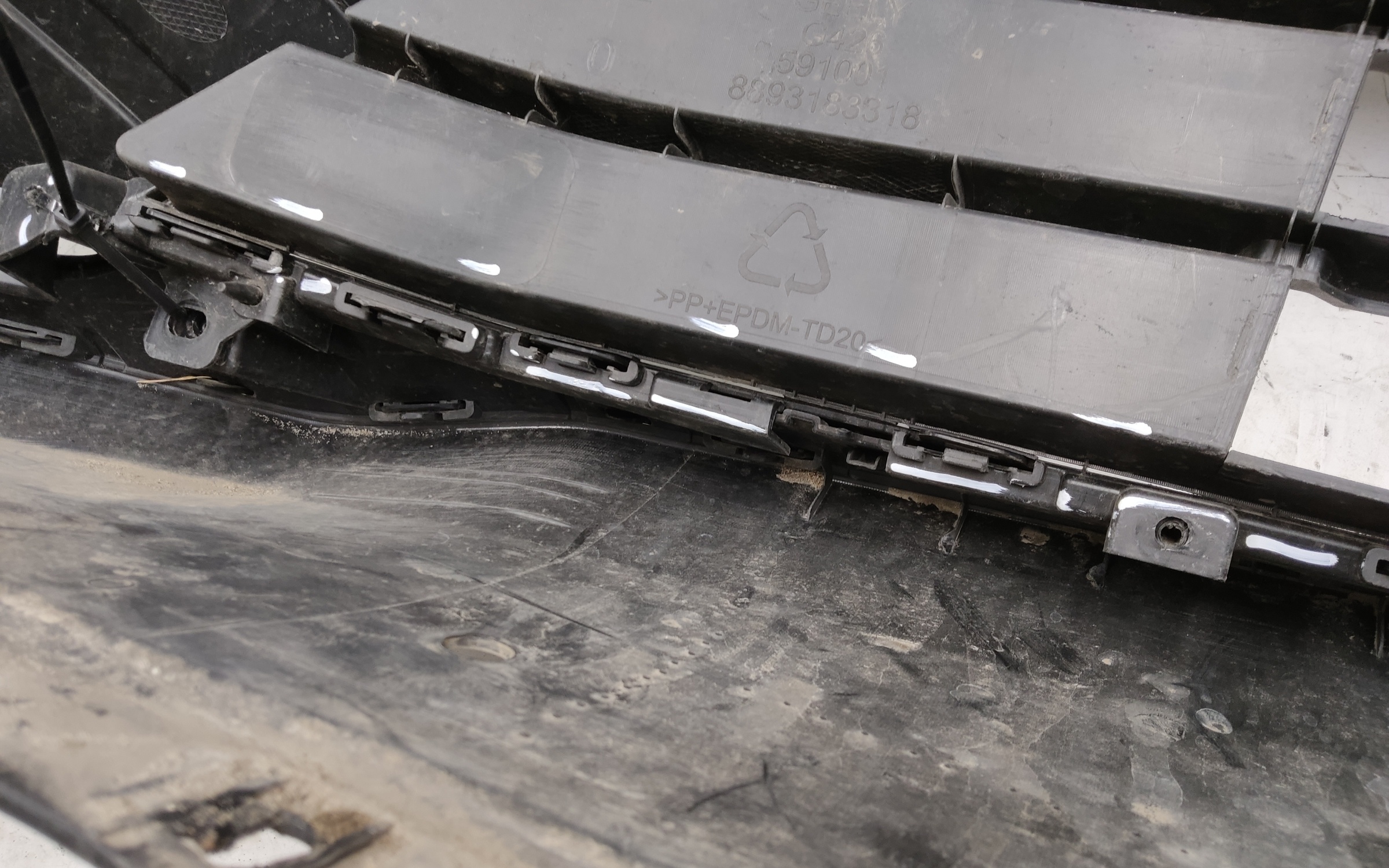 Бампер передний Geely Cityray