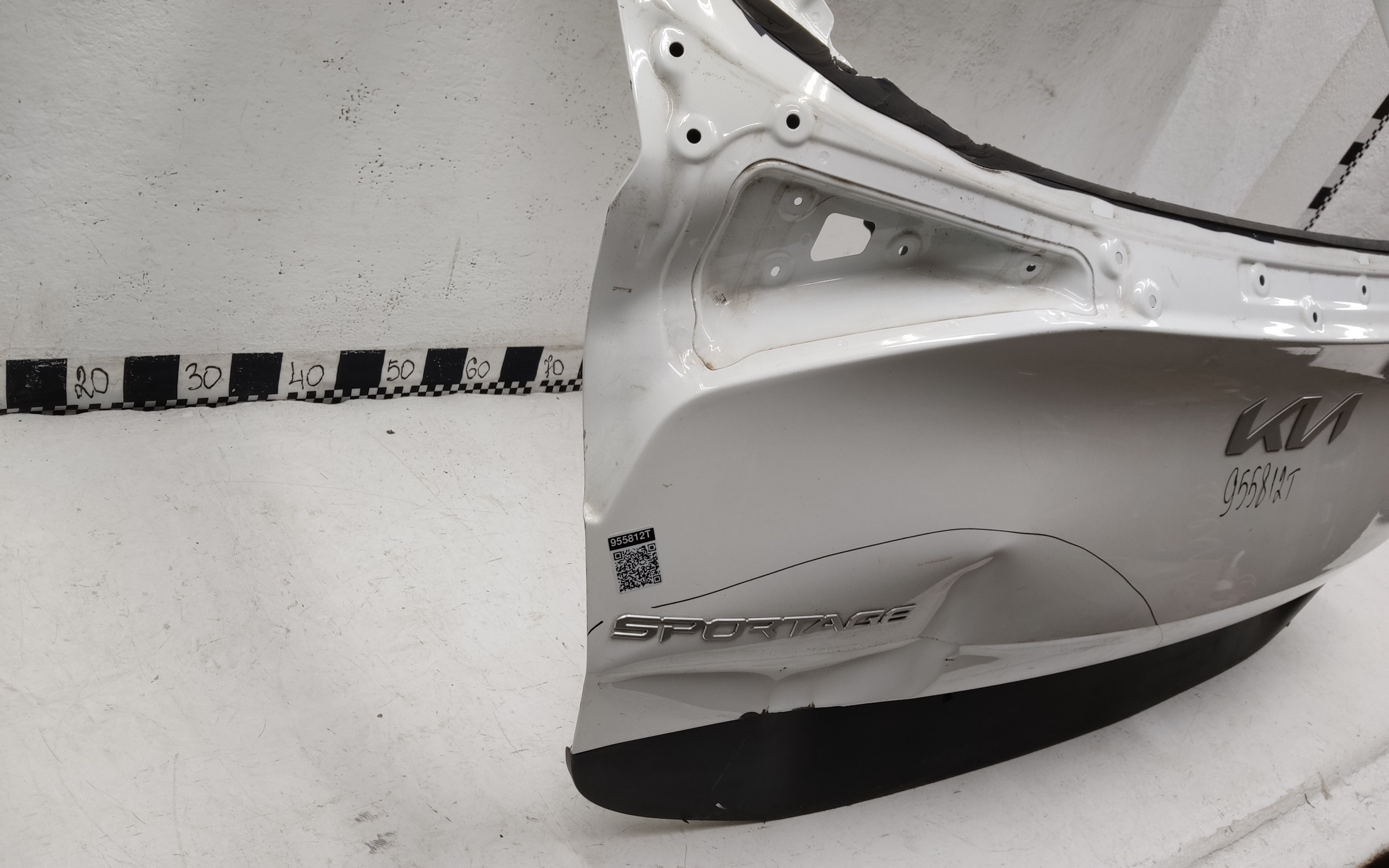 Крышка багажника Kia Sportage 5 под газлифт