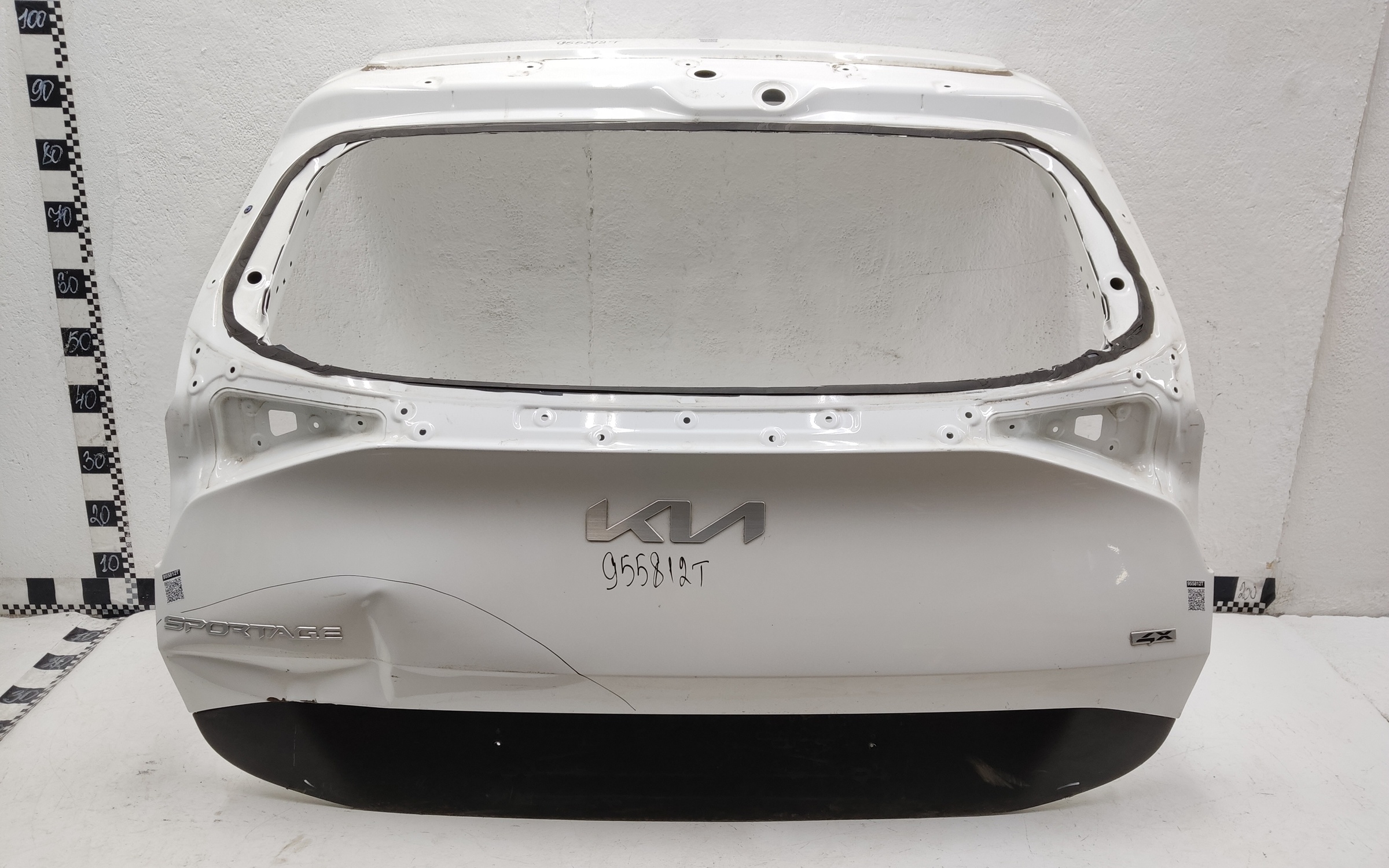 Крышка багажника Kia Sportage 5 под газлифт