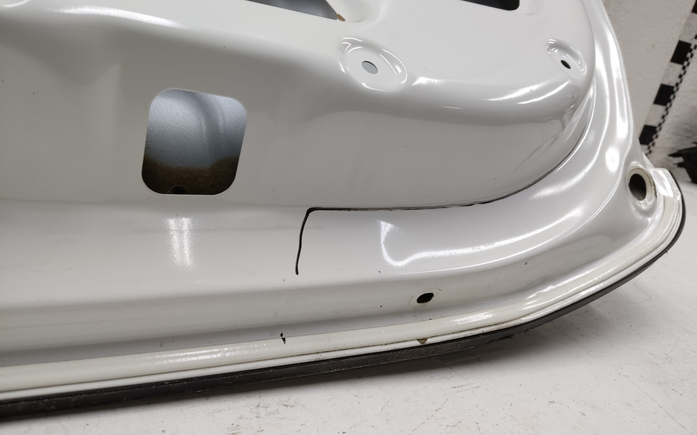 Крышка багажника Kia Sportage 5 под газлифт