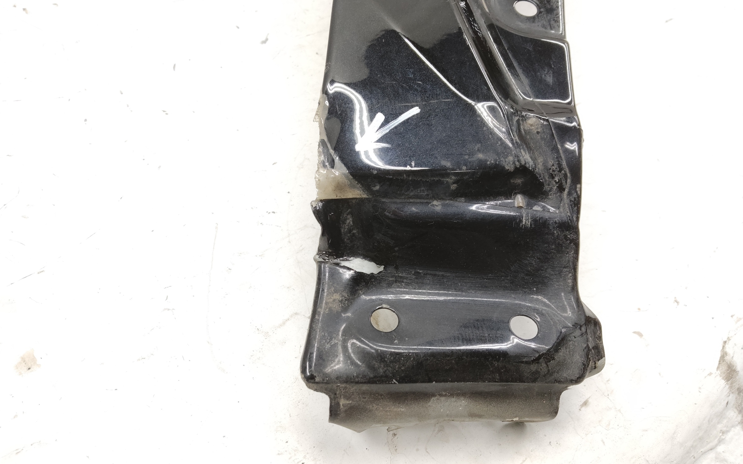 Крыло переднее правое Geely Atlas 2