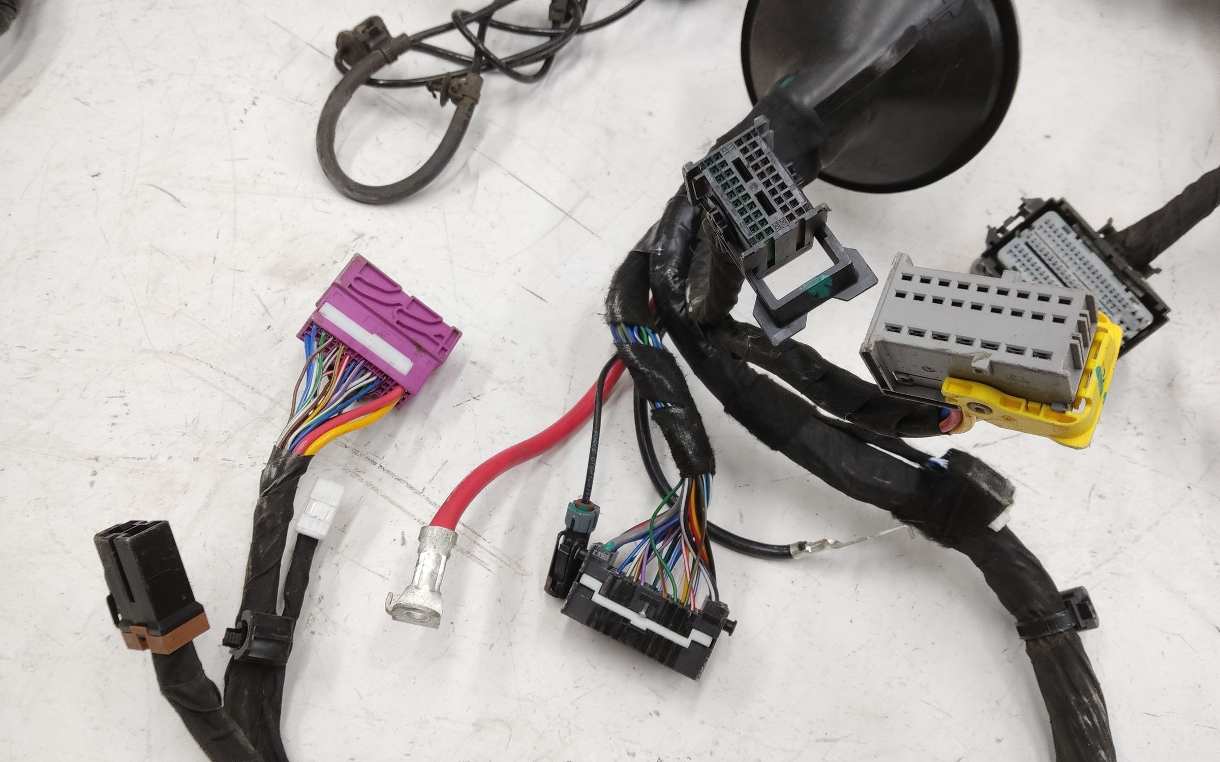 Проводка моторного отсека Geely Cityray