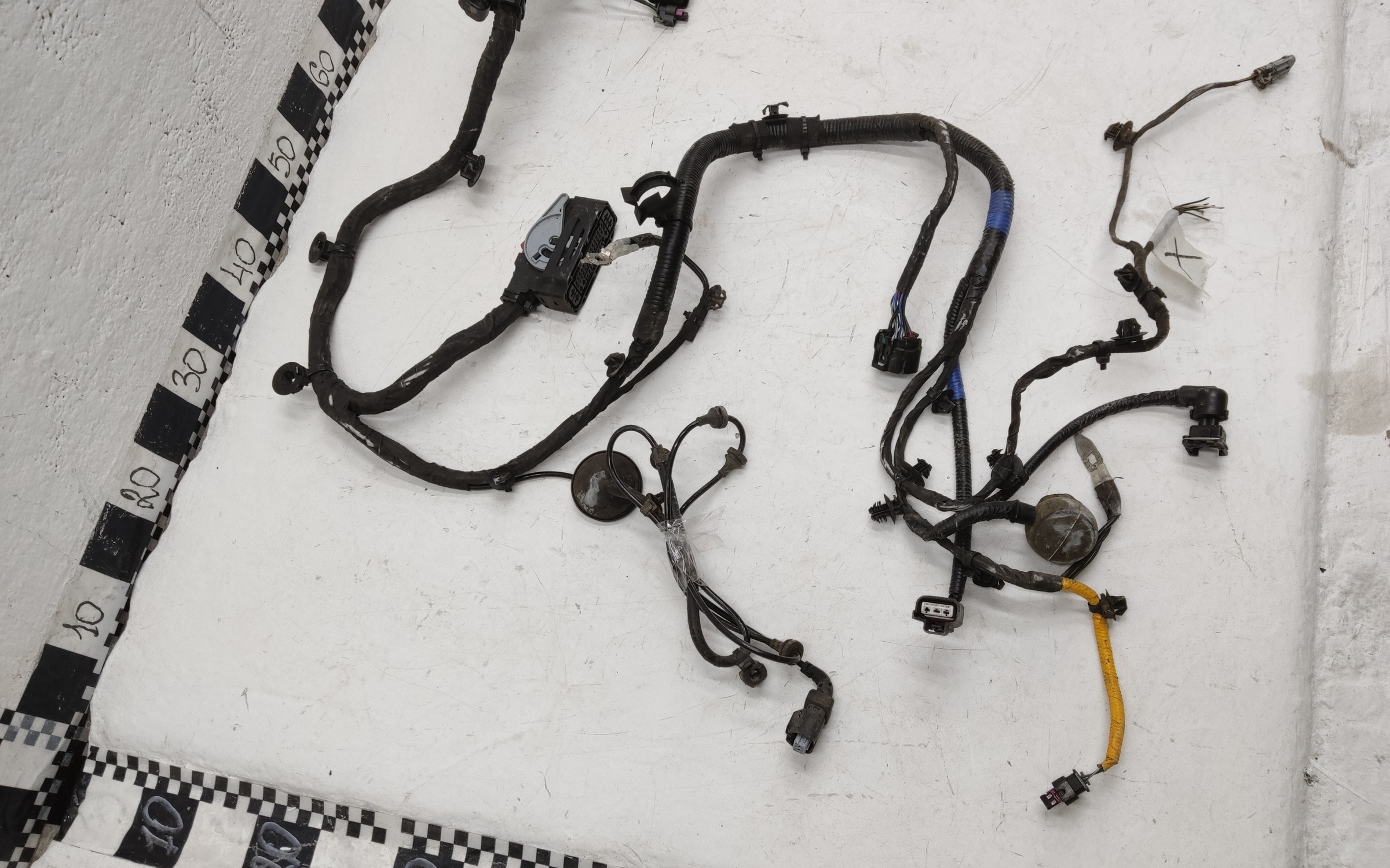 Проводка моторного отсека Geely Cityray