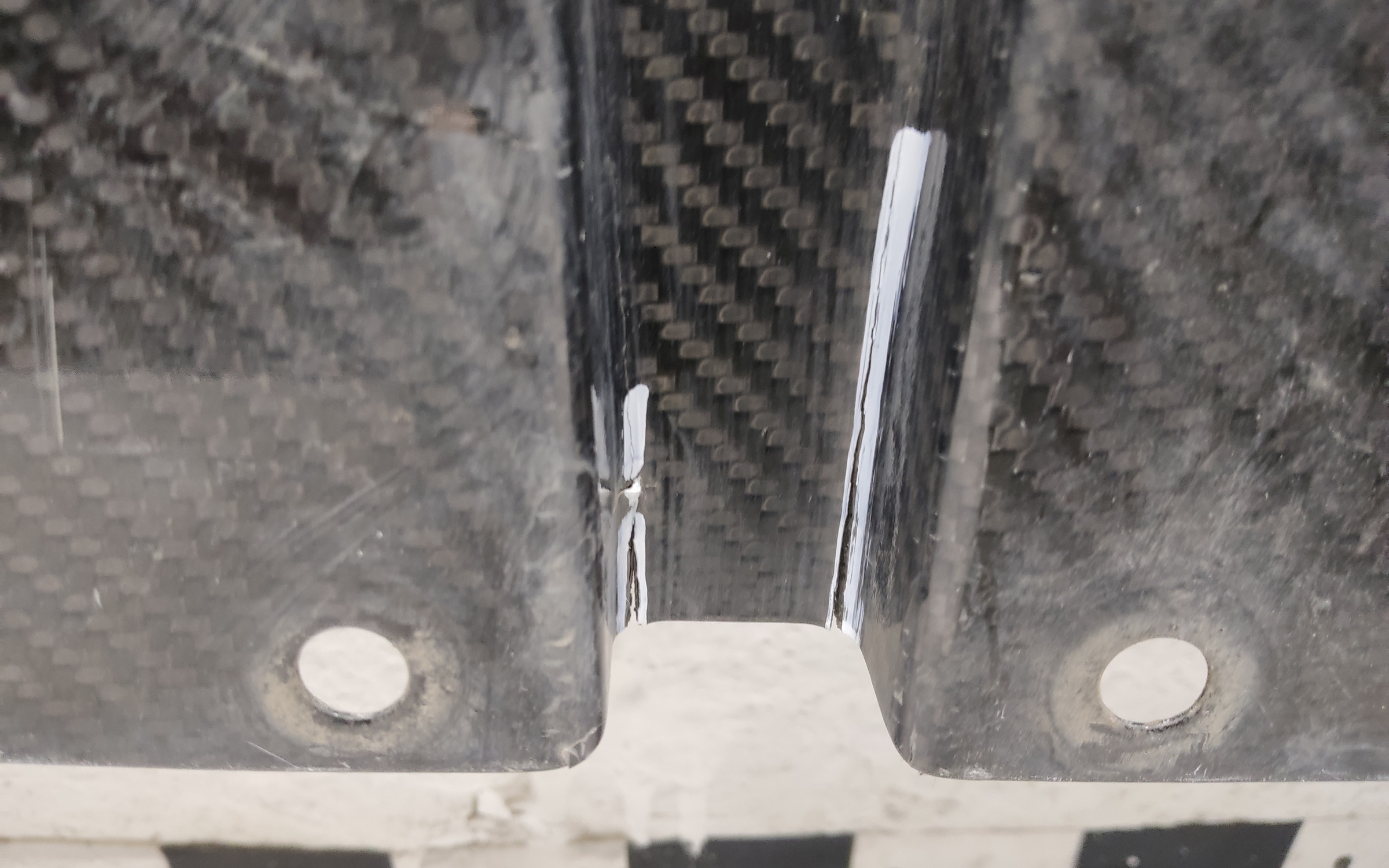 Юбка переднего бампера  Genesis GV80 карбон