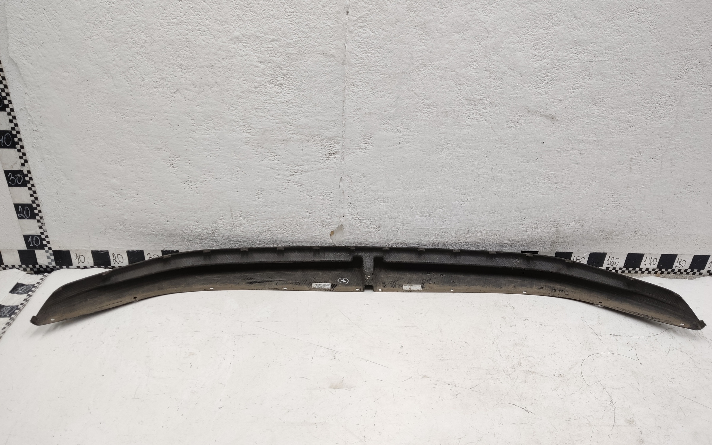 Юбка переднего бампера  Genesis GV80 карбон