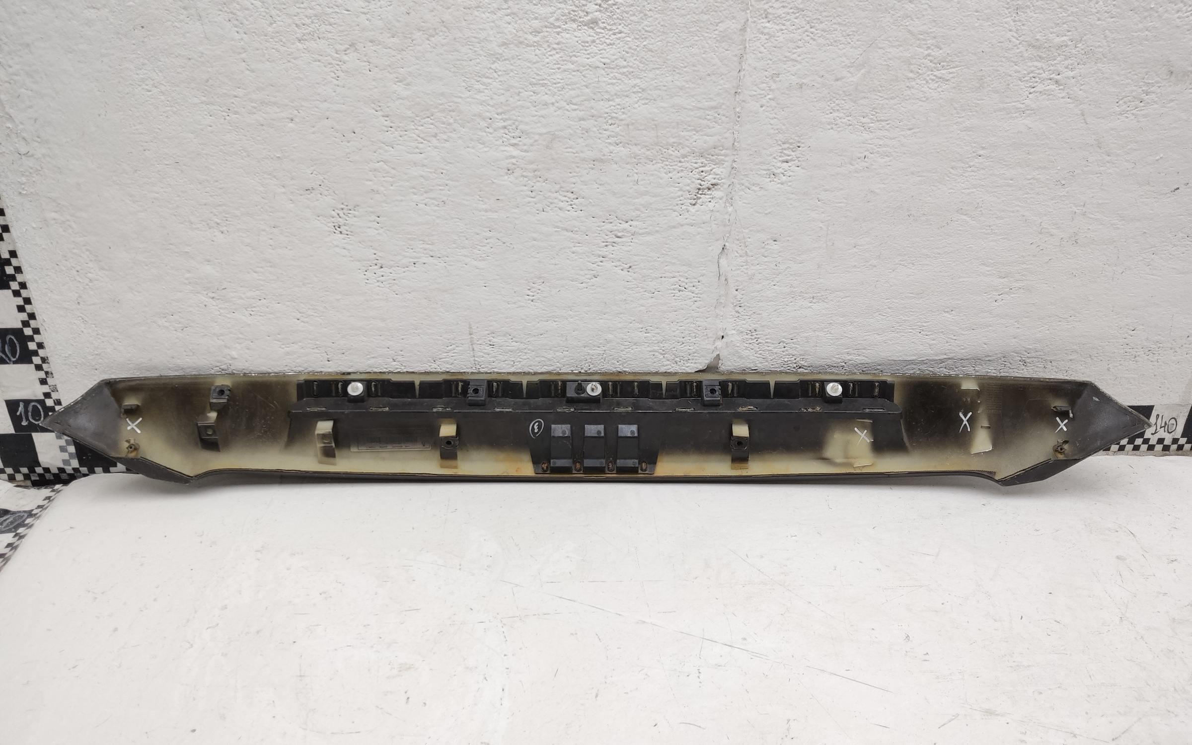 Накладка капота Tank 500 черная