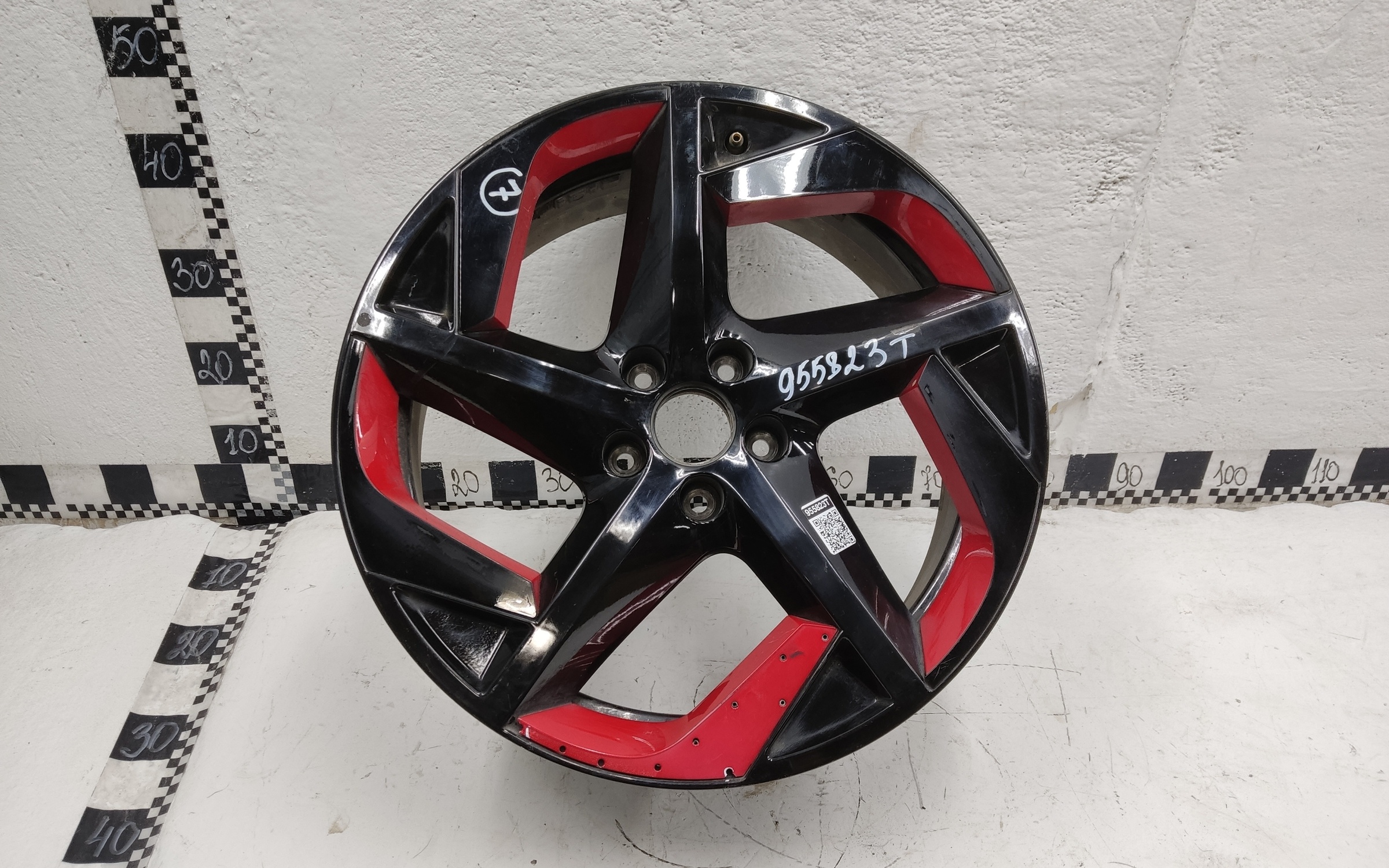 Диск колеса литой Omoda C5 R18 красный