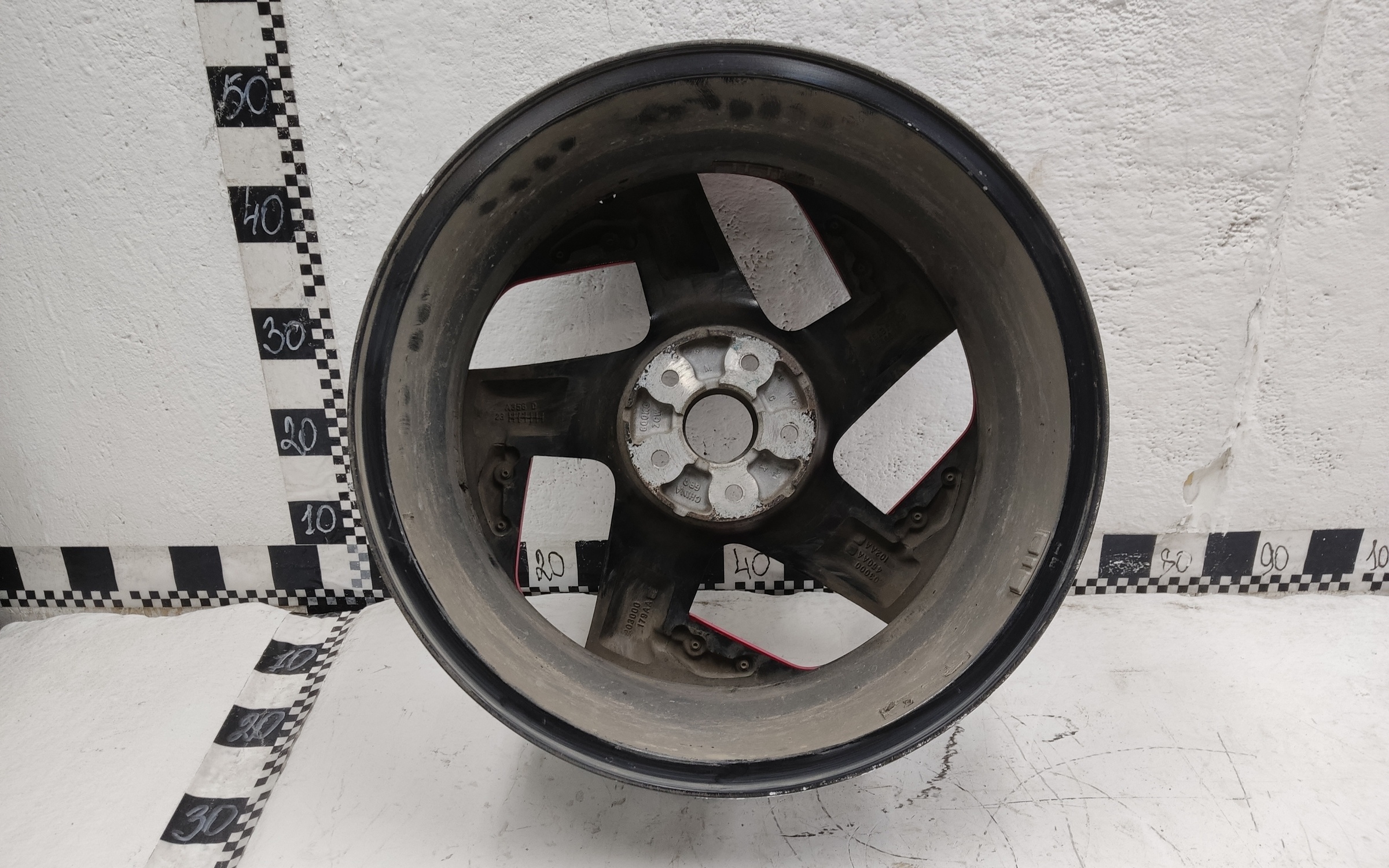 Диск колеса литой Omoda C5 R18 красный