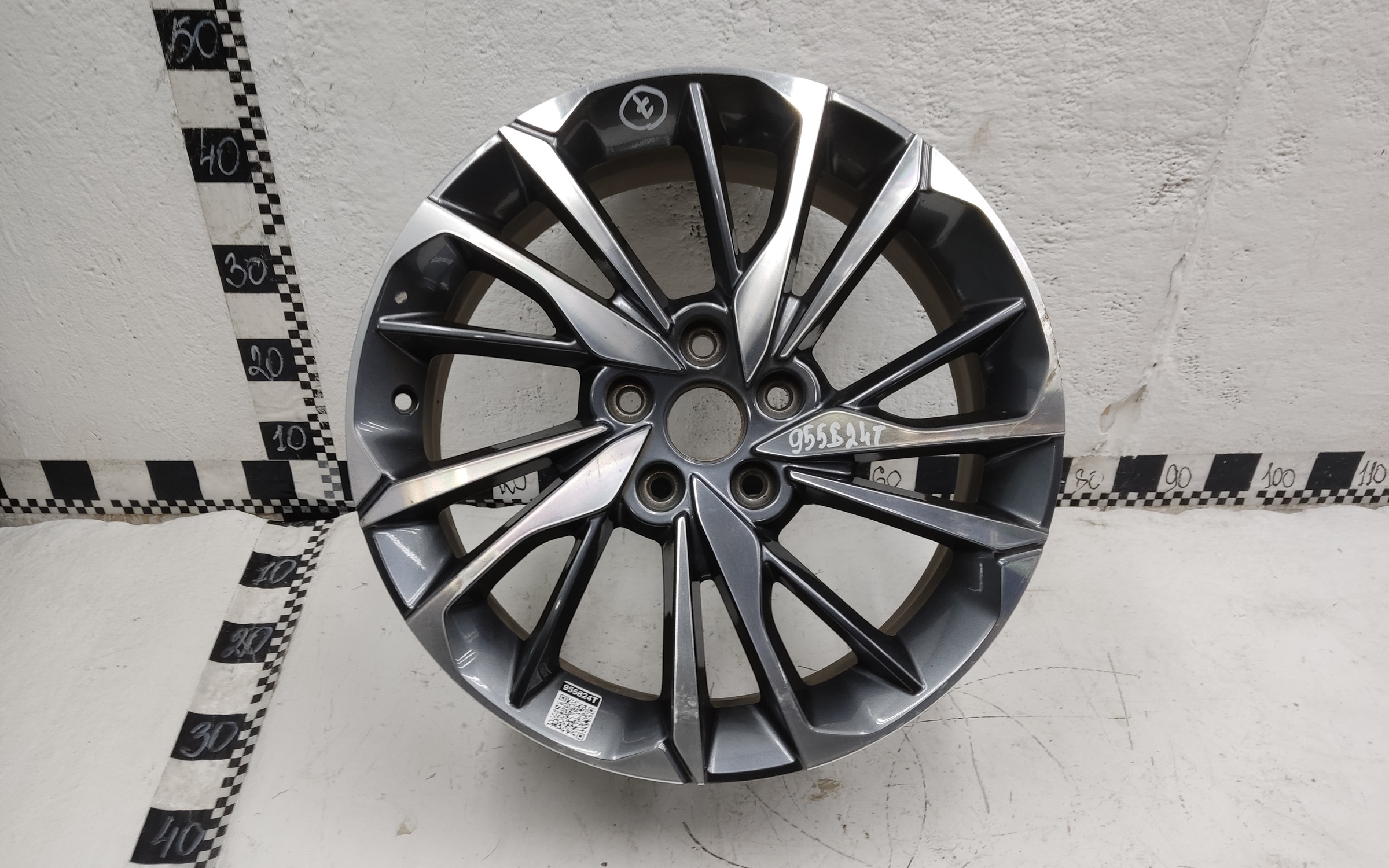 Диск колеса литой Geely Coolray R18