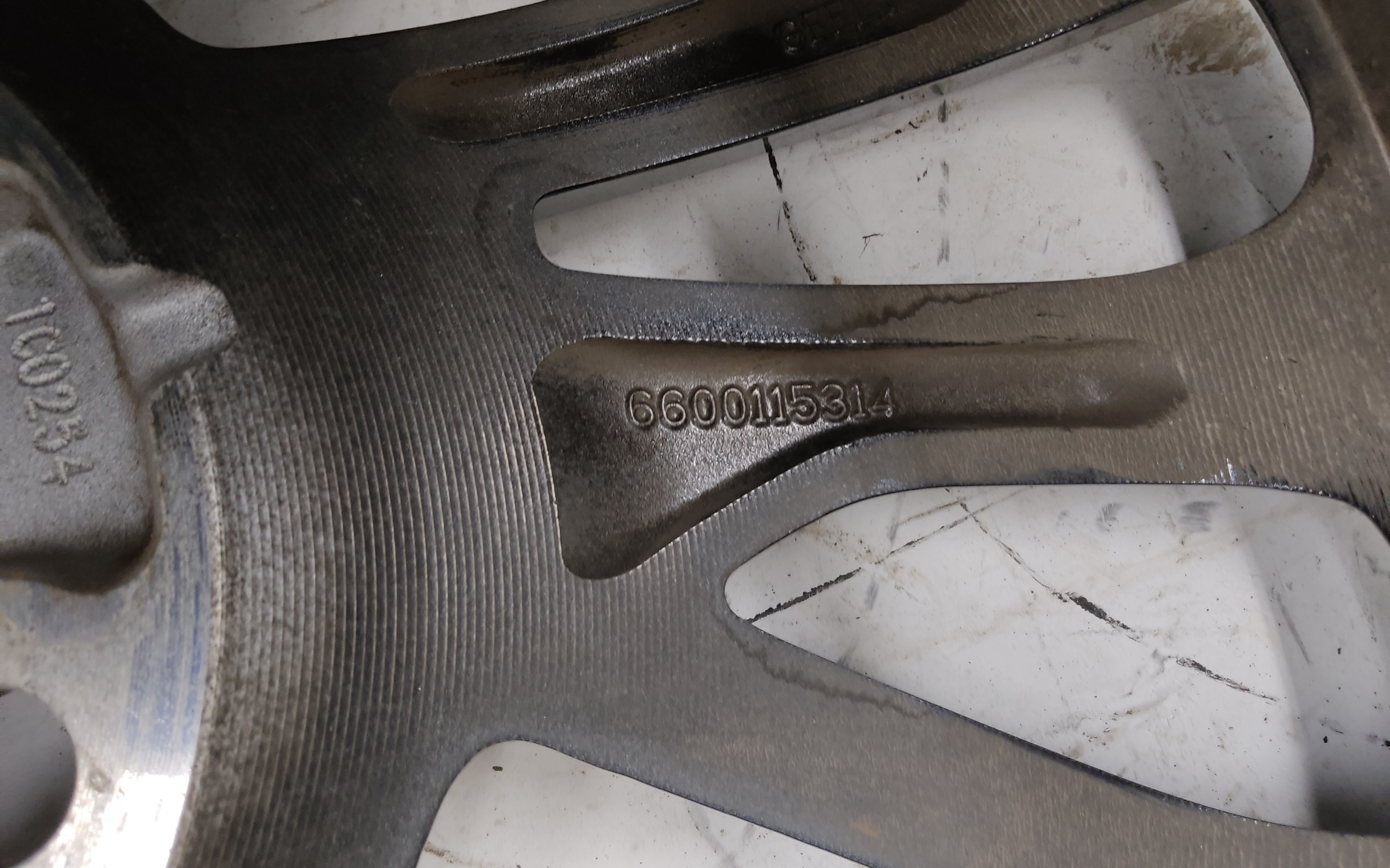 Диск колеса литой Geely Coolray R18