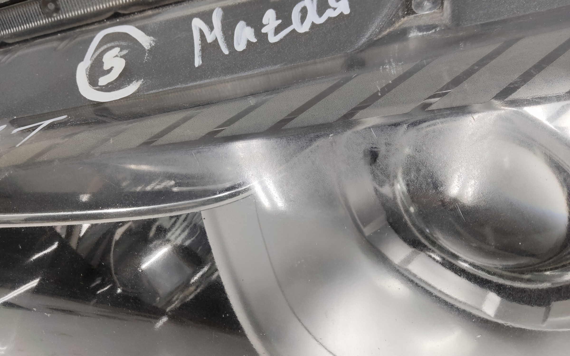 Фара передняя левая Mazda CX-5 1 ксенон