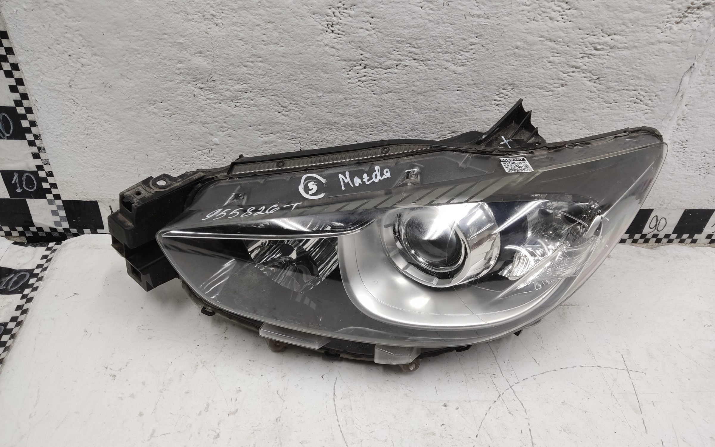 Фара передняя левая Mazda CX-5 1 ксенон