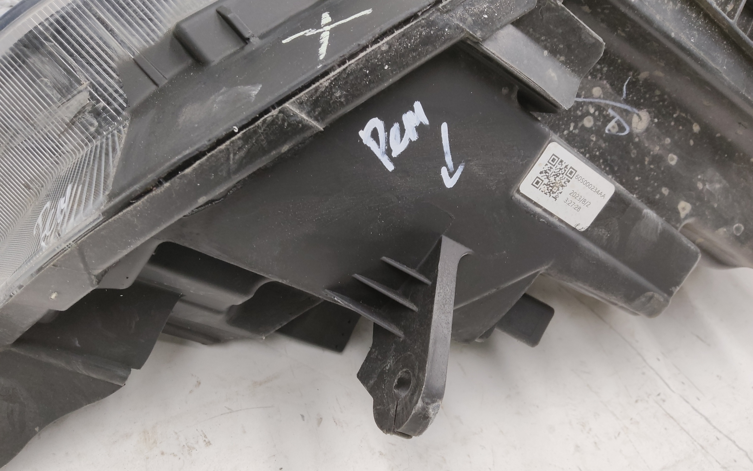 Фара передняя левая Chery Tiggo 8 Pro LED 10 контактов