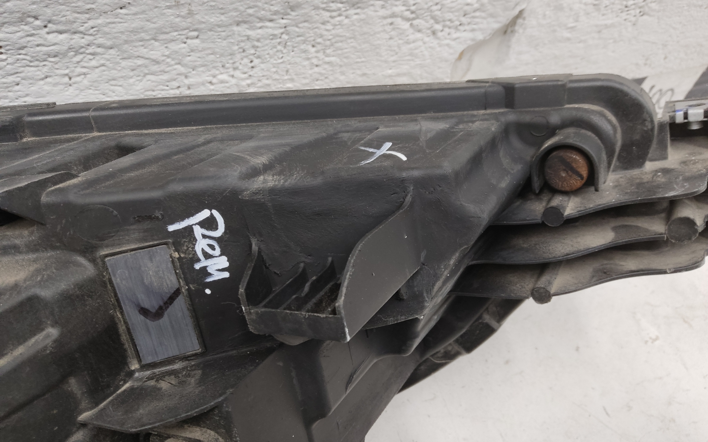 Фара передняя левая Chery Tiggo 8 Pro LED 10 контактов