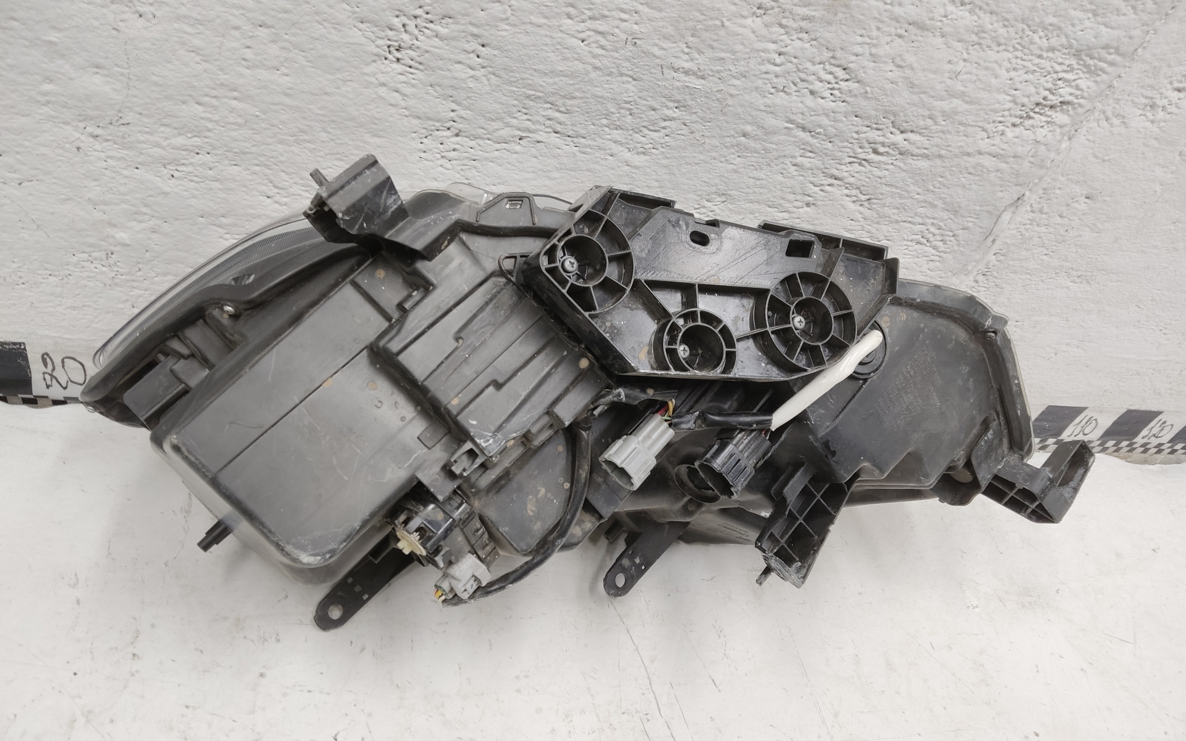 Фара передняя правая Nissan X-Trail T32 Restail LED