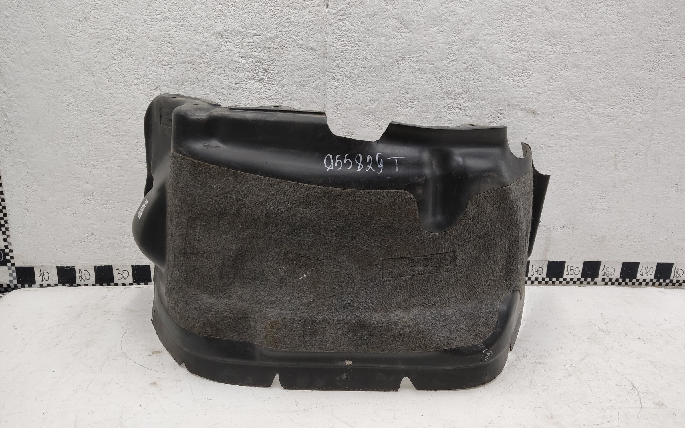 Подкрылок передний правый Tank 300