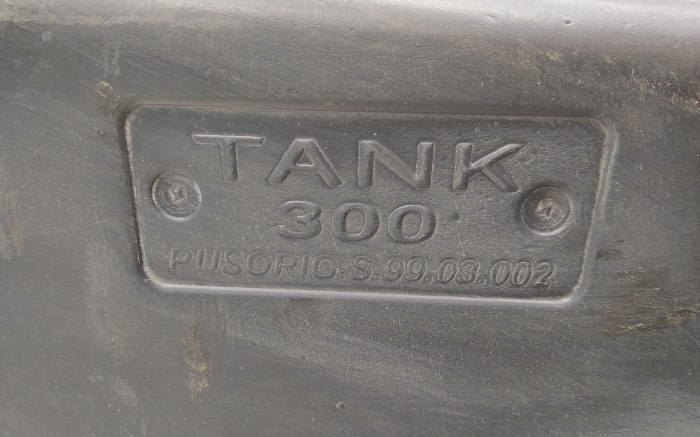 Подкрылок передний правый Tank 300