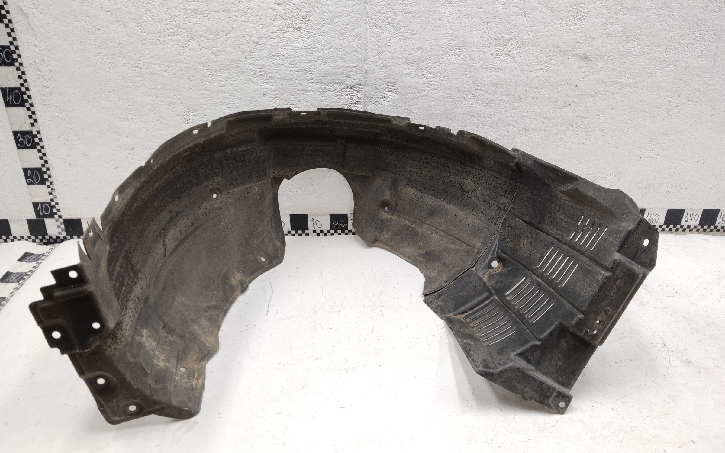 Подкрылок передний правый Lexus RX 4