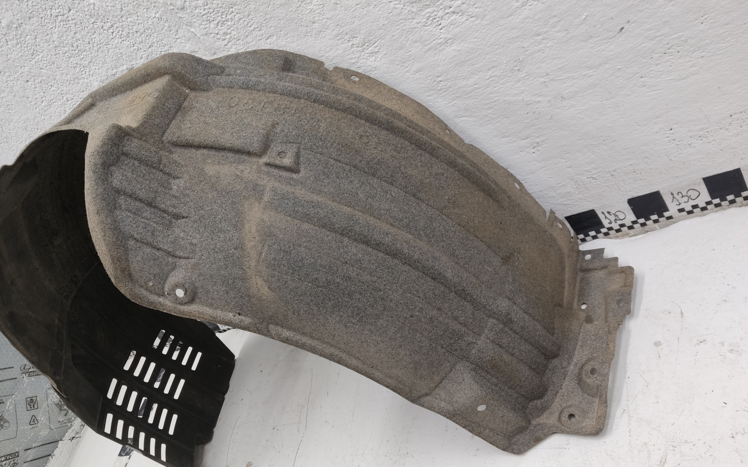 Подкрылок передний правый Lexus RX 4