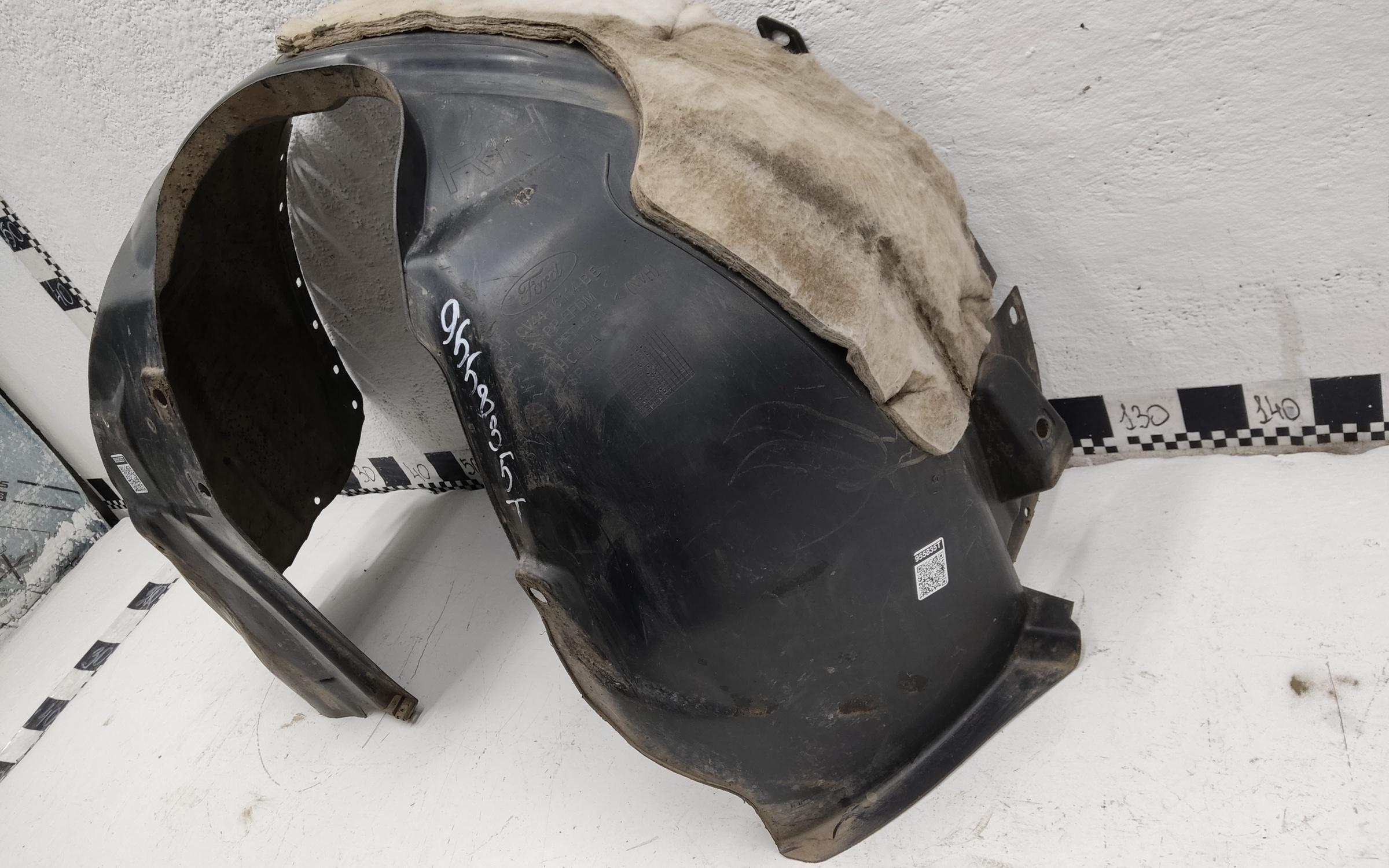 Подкрылок передний правый Ford Kuga 2