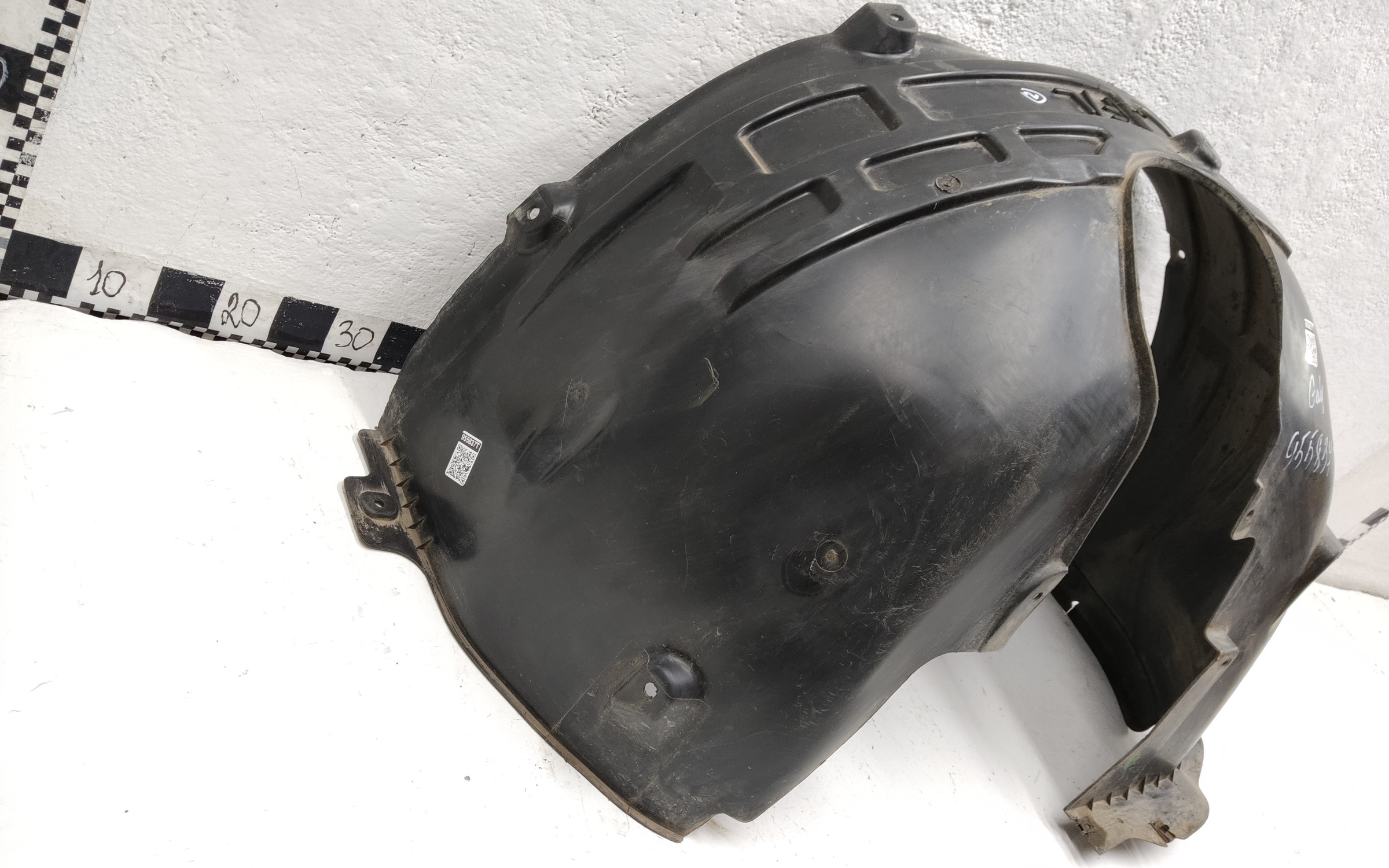 Подкрылок передний левый Geely Atlas 2