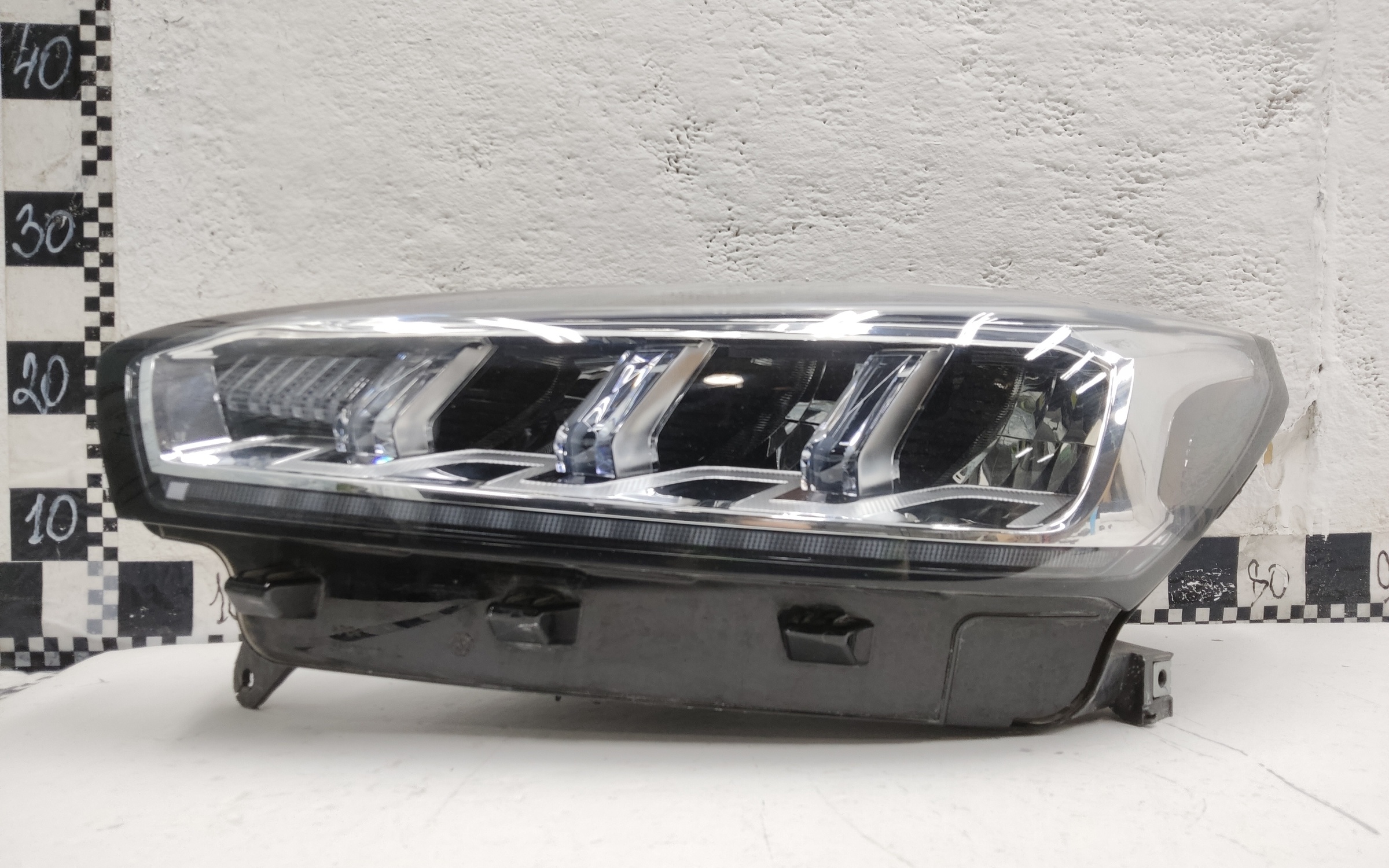 Фара передняя левая Chery Tiggo 7 Pro LED