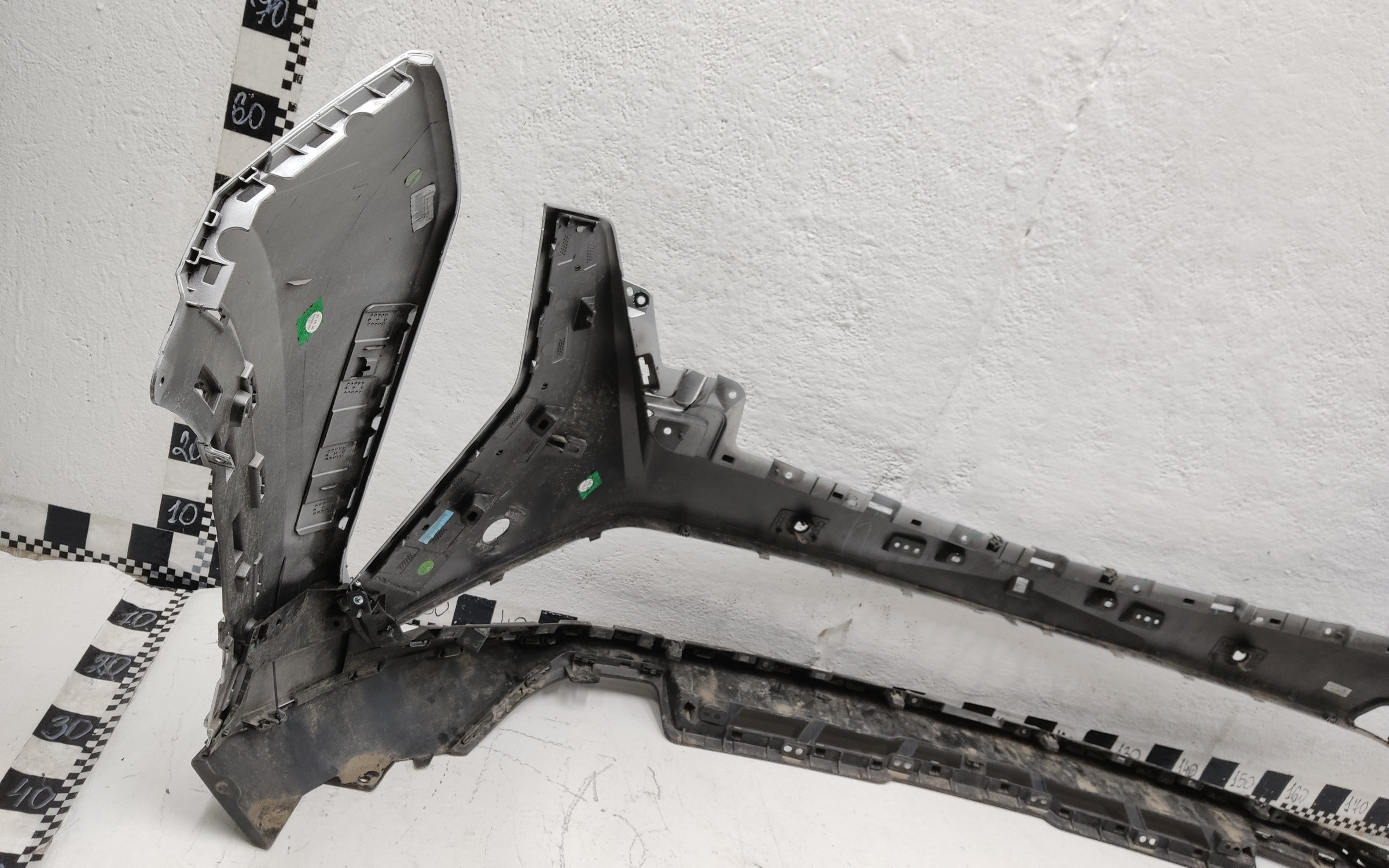 Бампер передний Geely Atlas 2