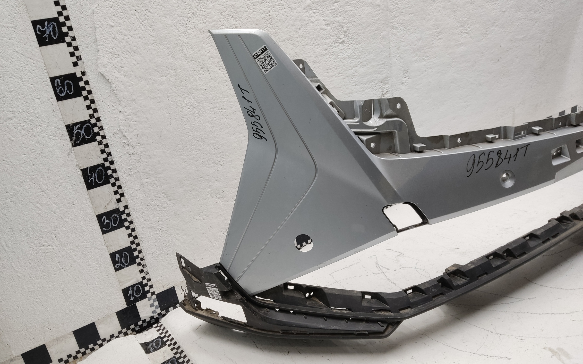 Бампер передний Geely Atlas 2