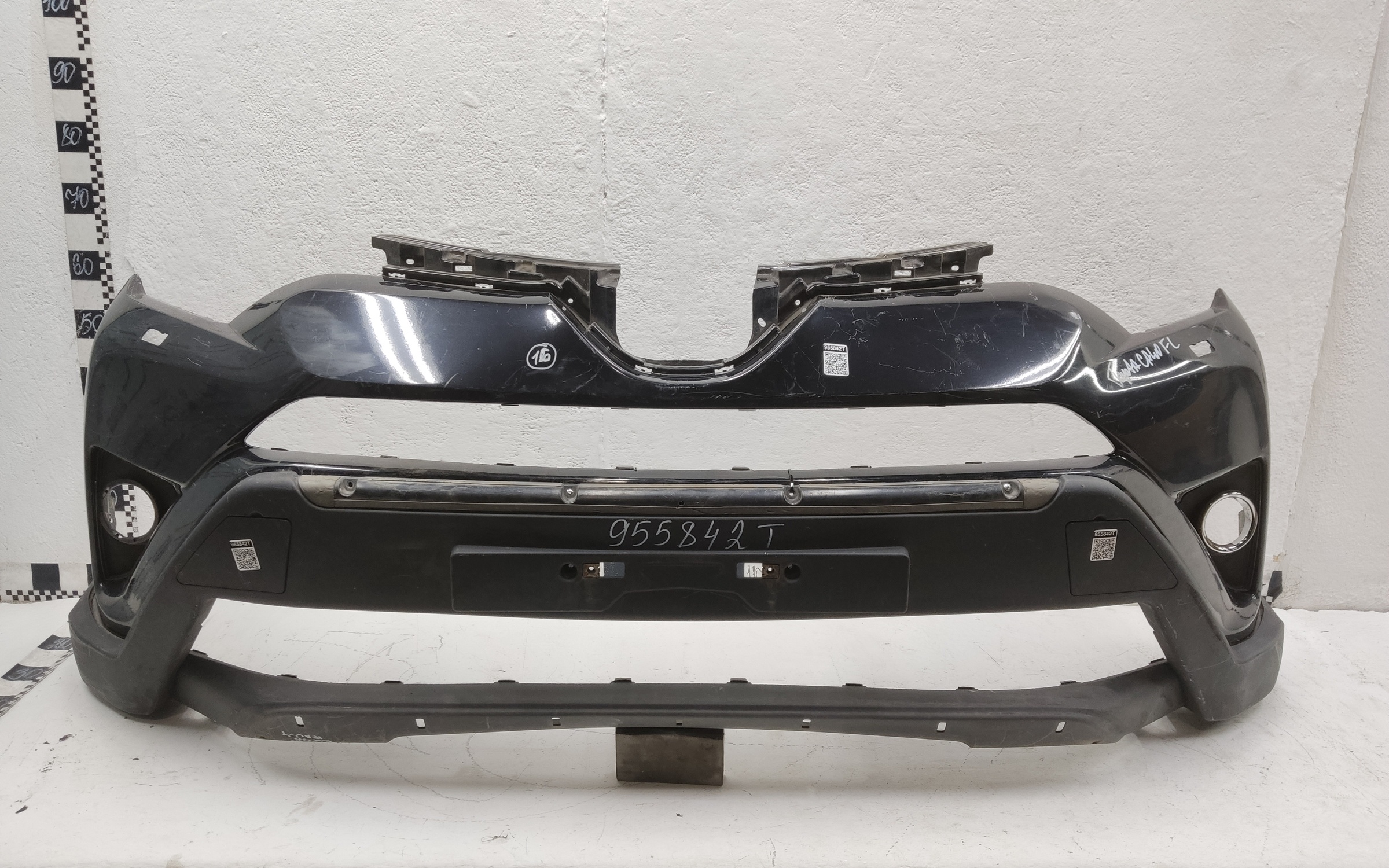 Бампер передний Toyota RAV4 CA40 Restail