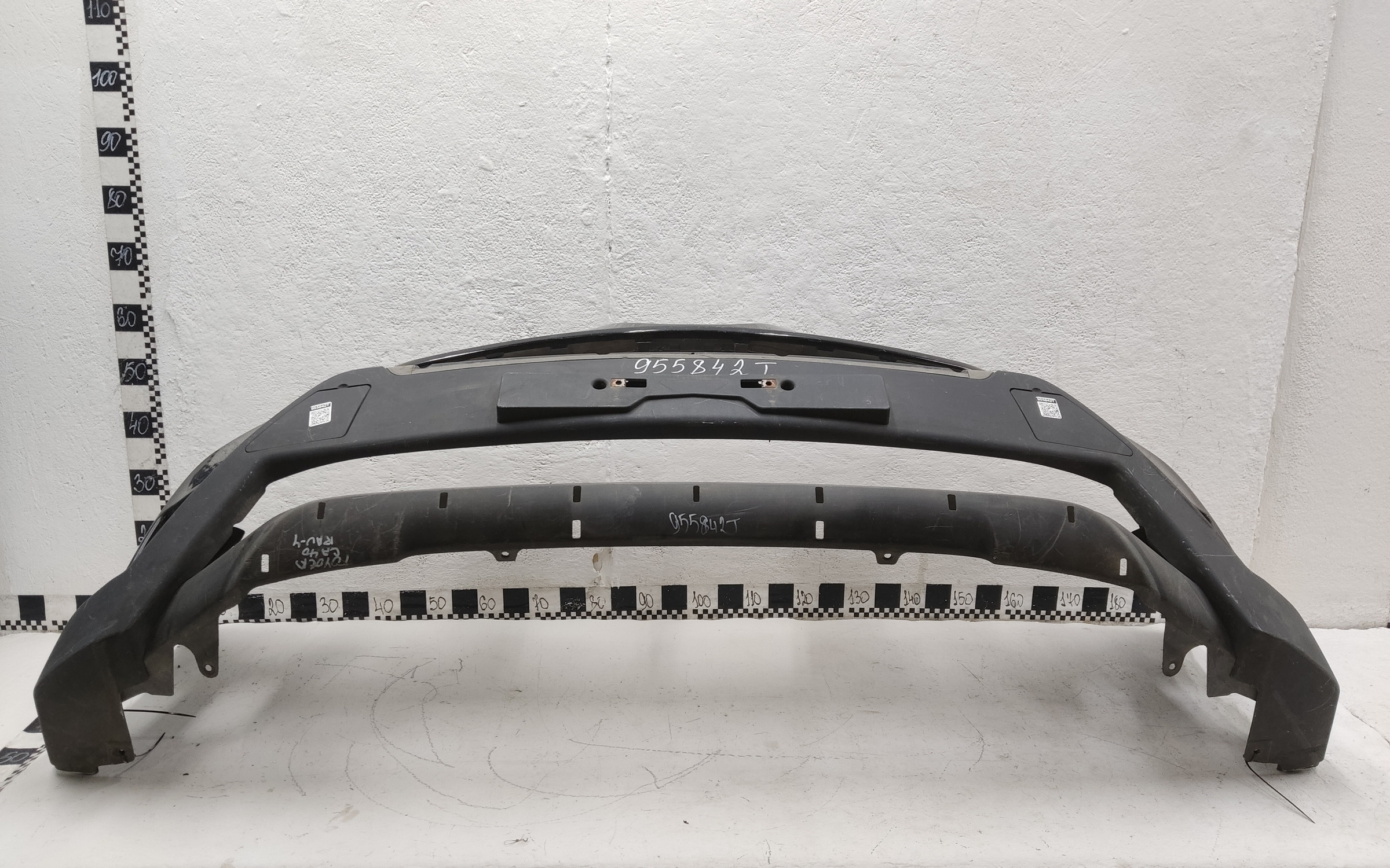 Бампер передний Toyota RAV4 CA40 Restail