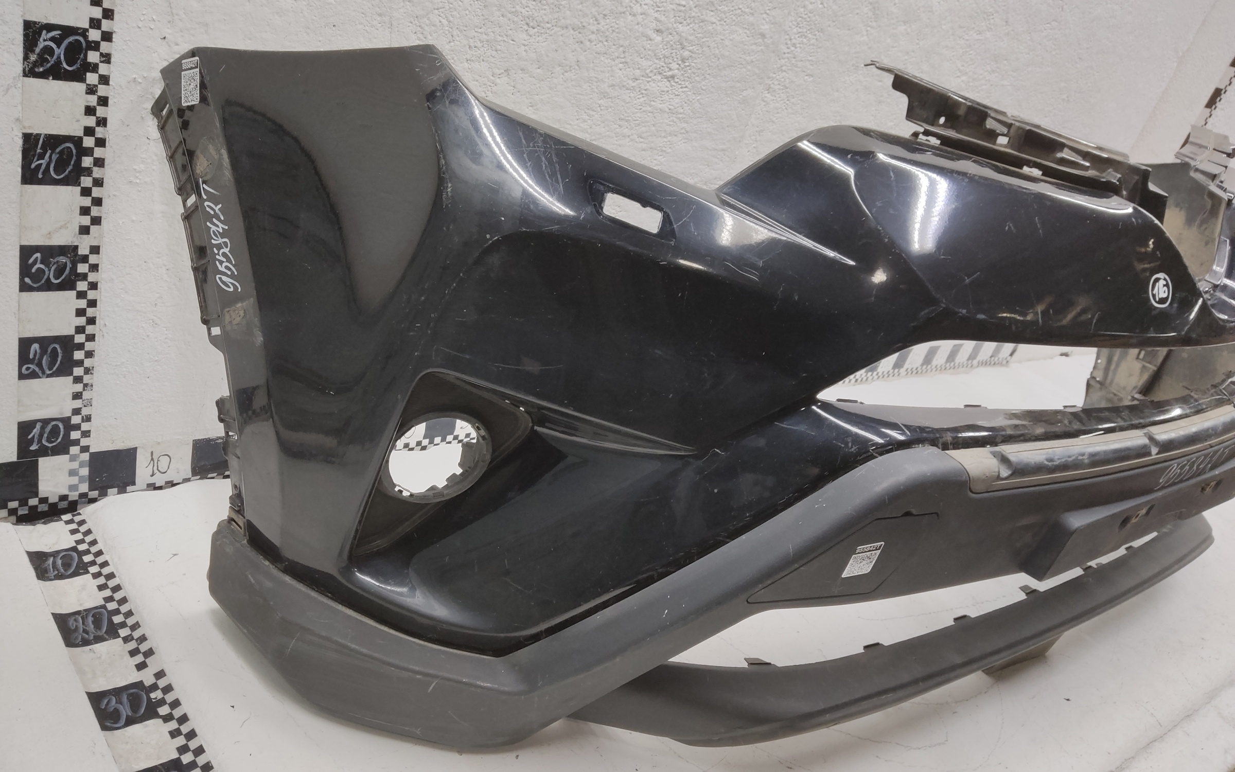 Бампер передний Toyota RAV4 CA40 Restail