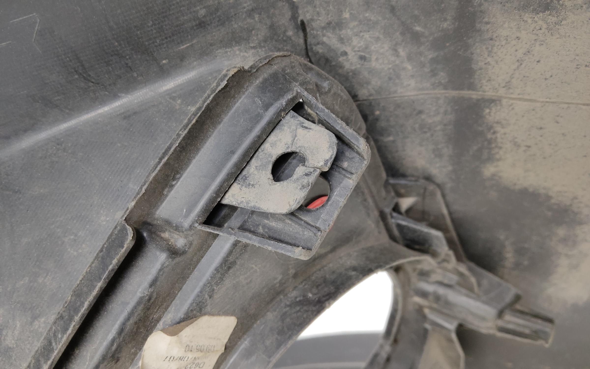 Бампер передний Toyota RAV4 CA40 Restail