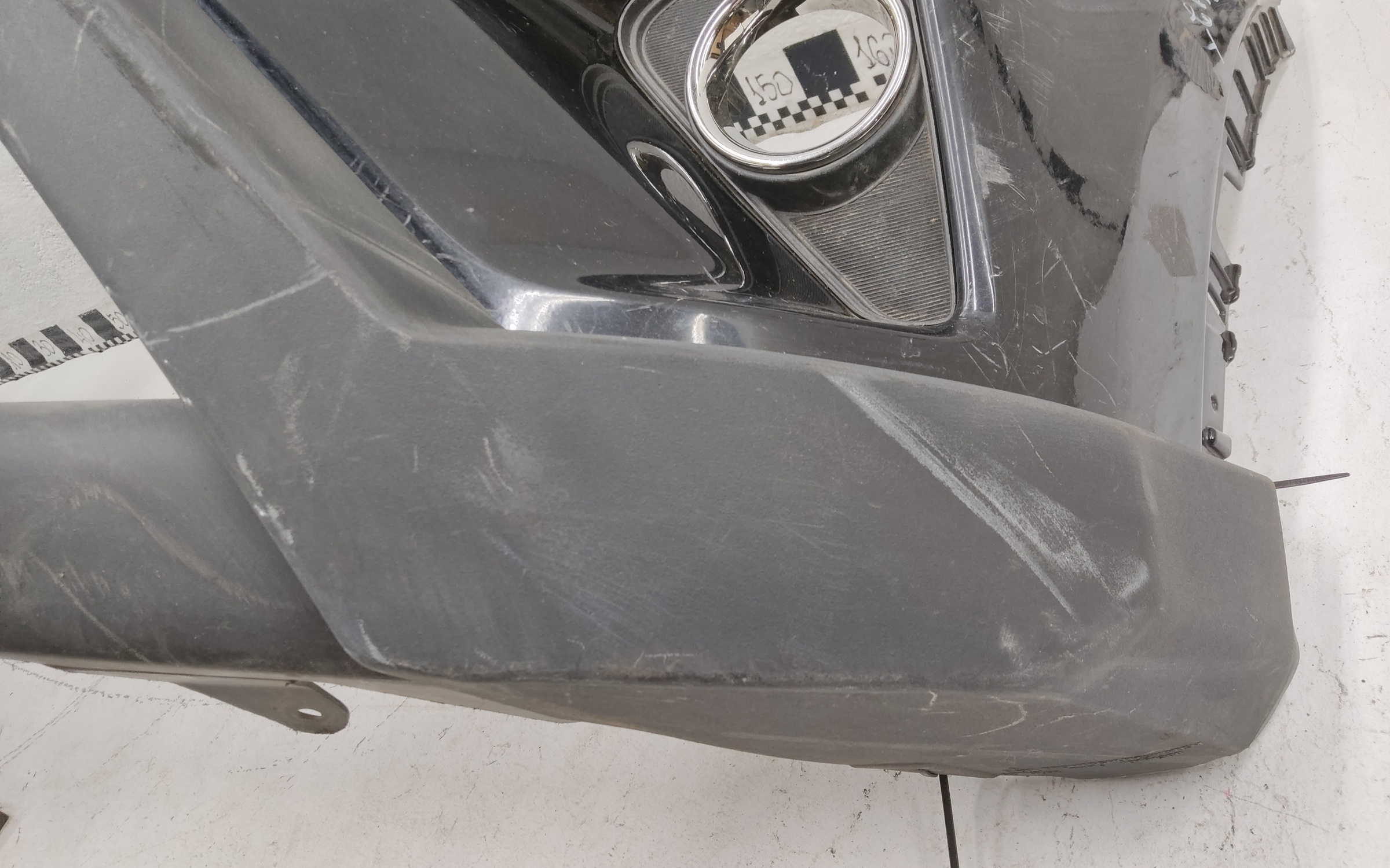 Бампер передний Toyota RAV4 CA40 Restail