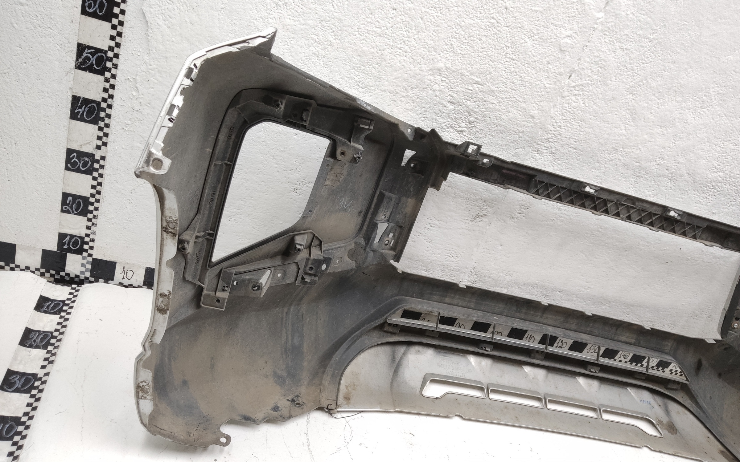 Бампер передний Mitsubishi L200 5 Restail