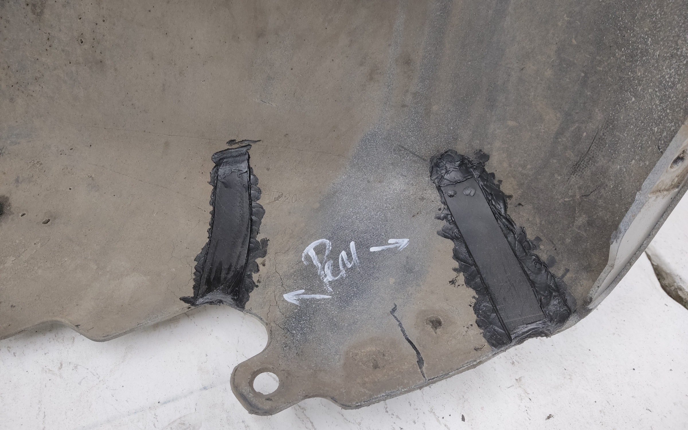 Бампер передний Mitsubishi L200 5 Restail