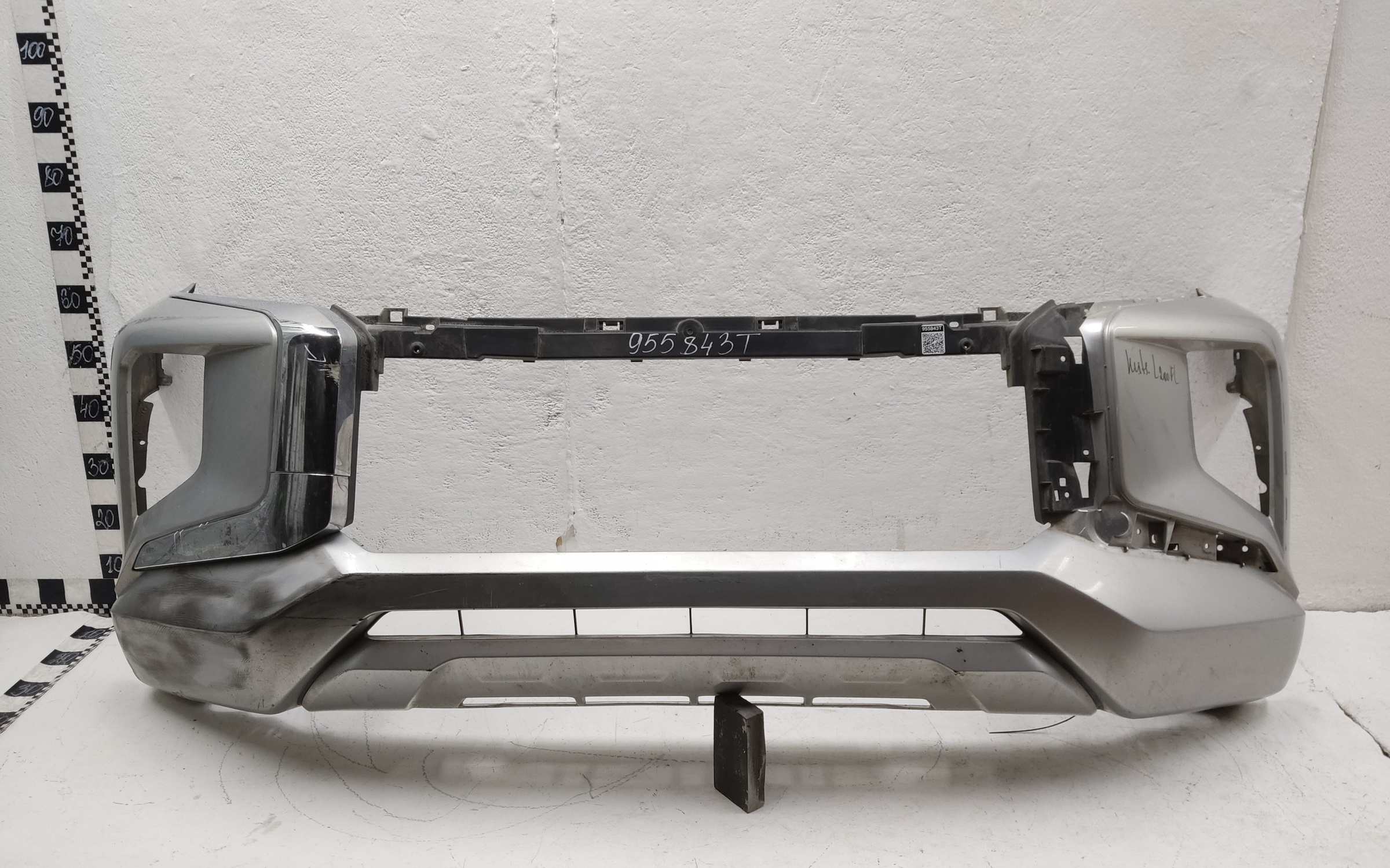 Бампер передний Mitsubishi L200 5 Restail