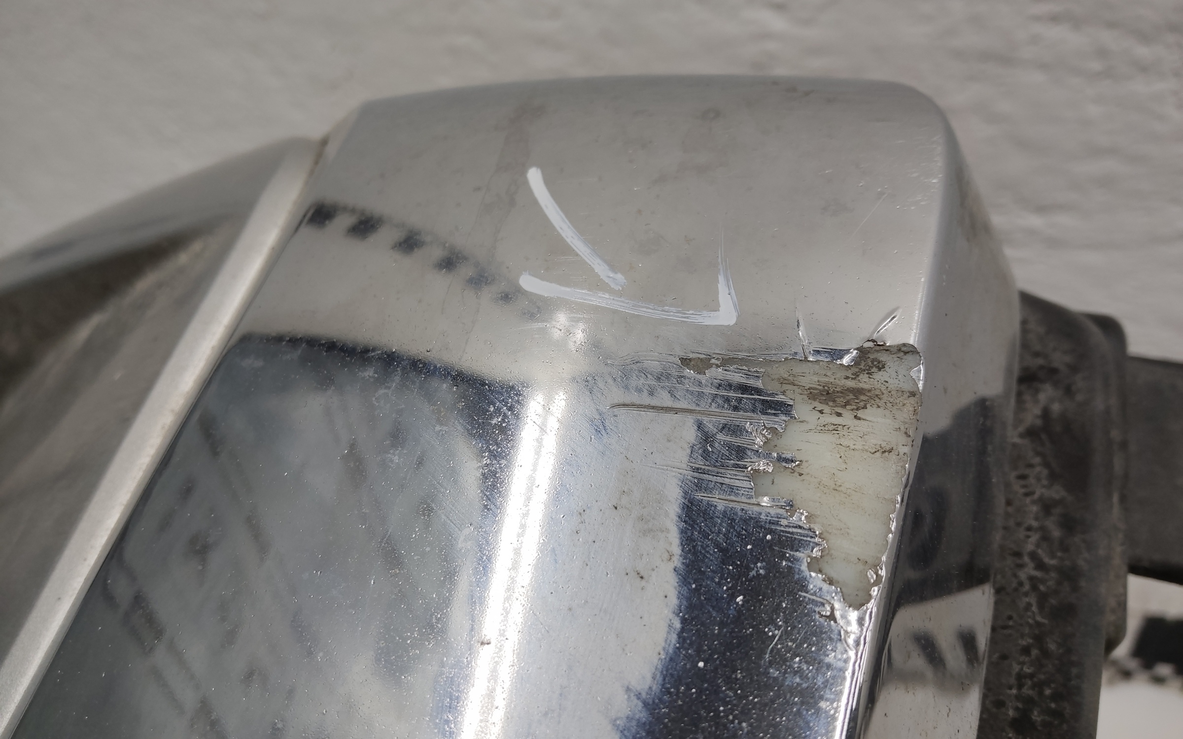 Бампер передний Mitsubishi L200 5 Restail