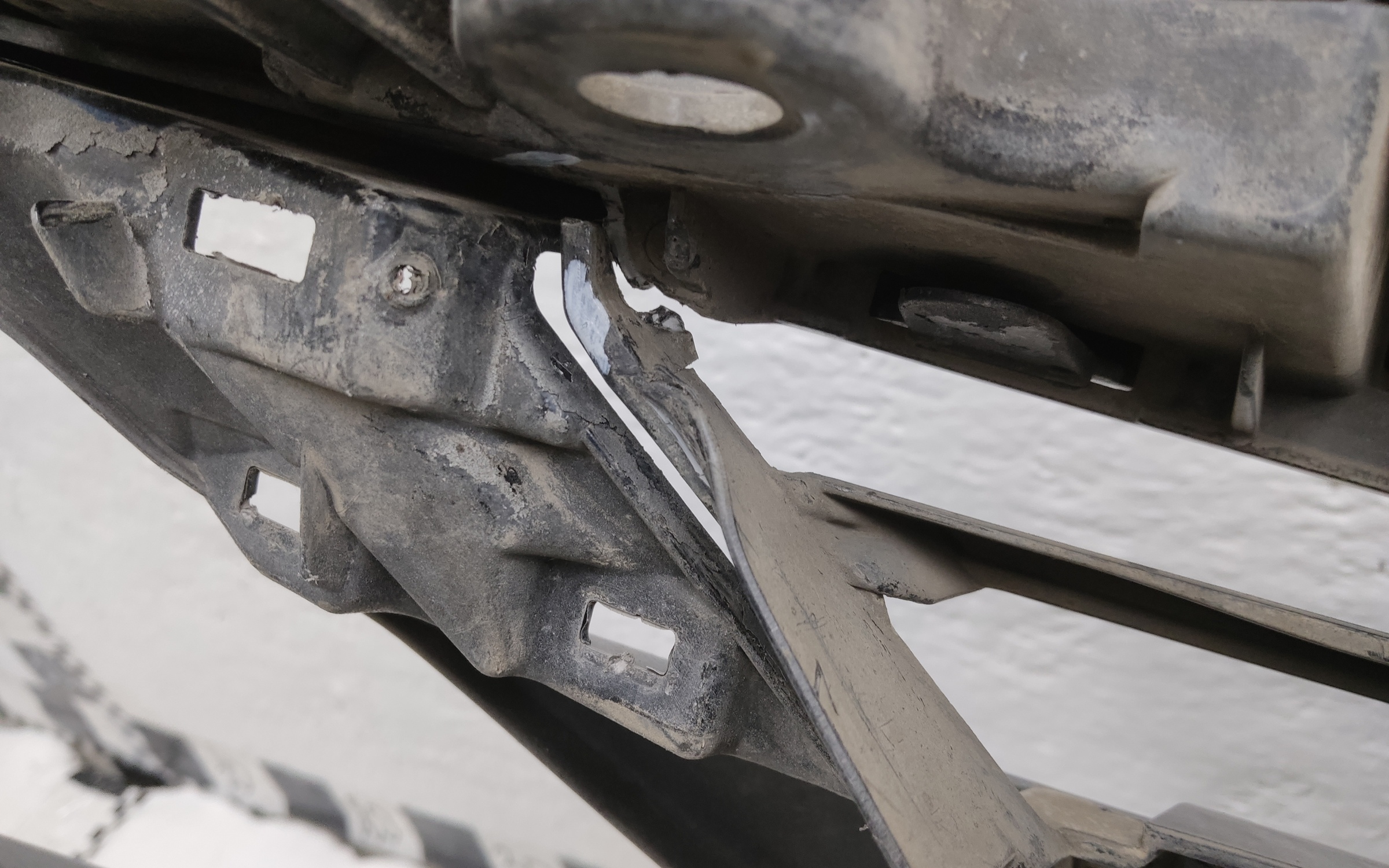 Бампер передний Toyota Camry V70