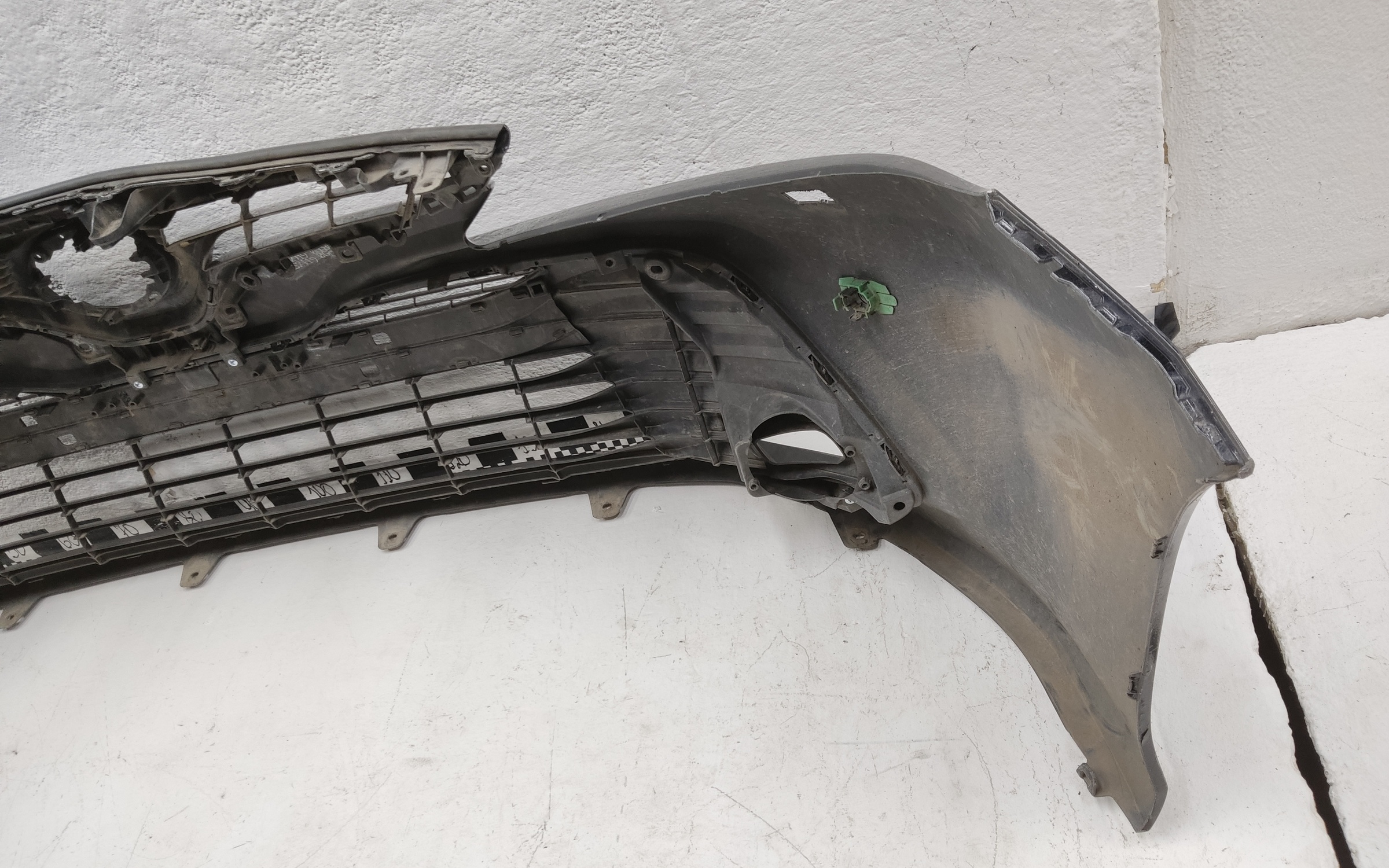 Бампер передний Toyota Camry V70